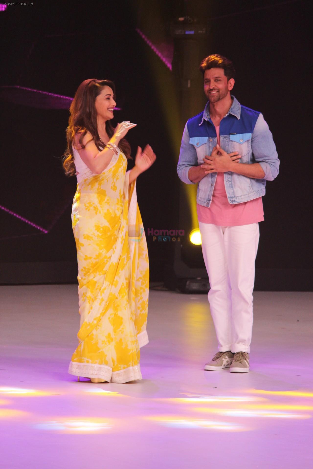 Hrithik Roshan, Madhuri Dixit on the sets of colors Dance Deewane in filmcity on 2nd July 2019