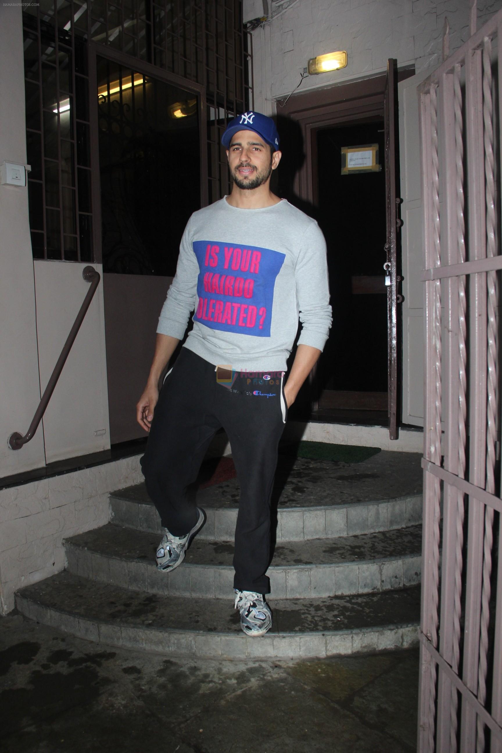 Sidharth Malhotra spotted at dubbing studio in bandra on 6th July 2019