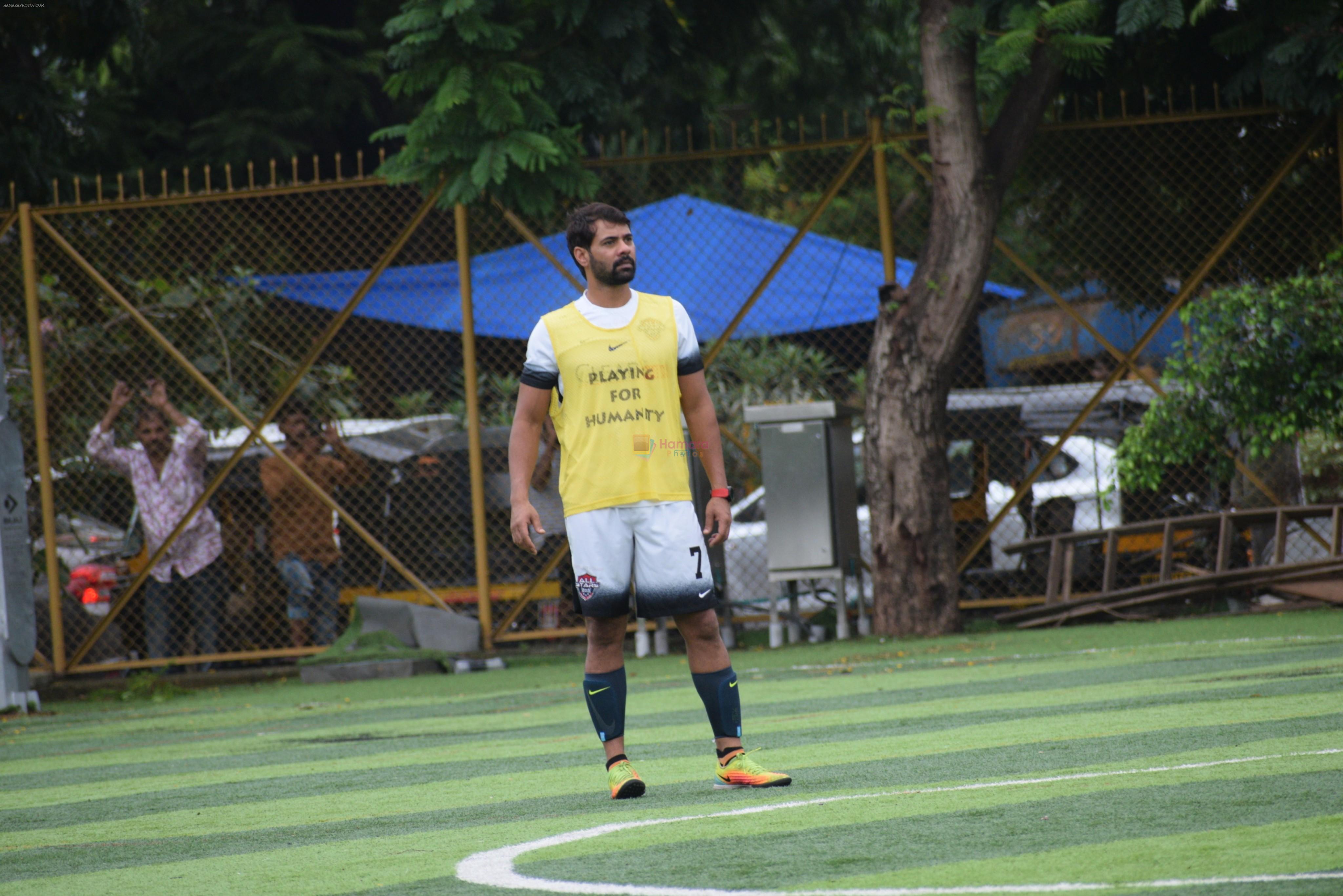 Shabbir Ahluwalia playing football at juhu on 7th July 2019