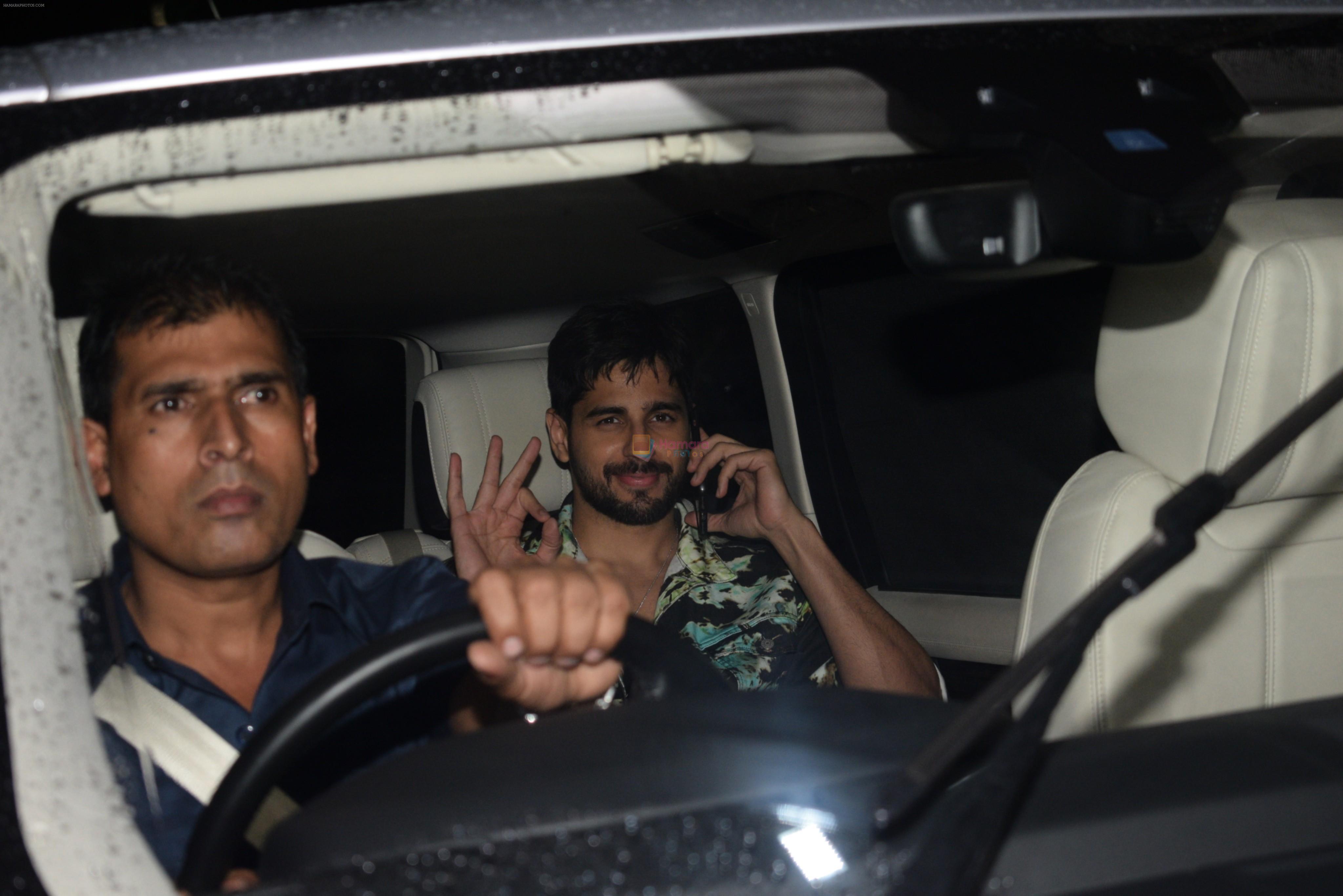 Sidharth Malhotra spotted airport on 31st July 2019