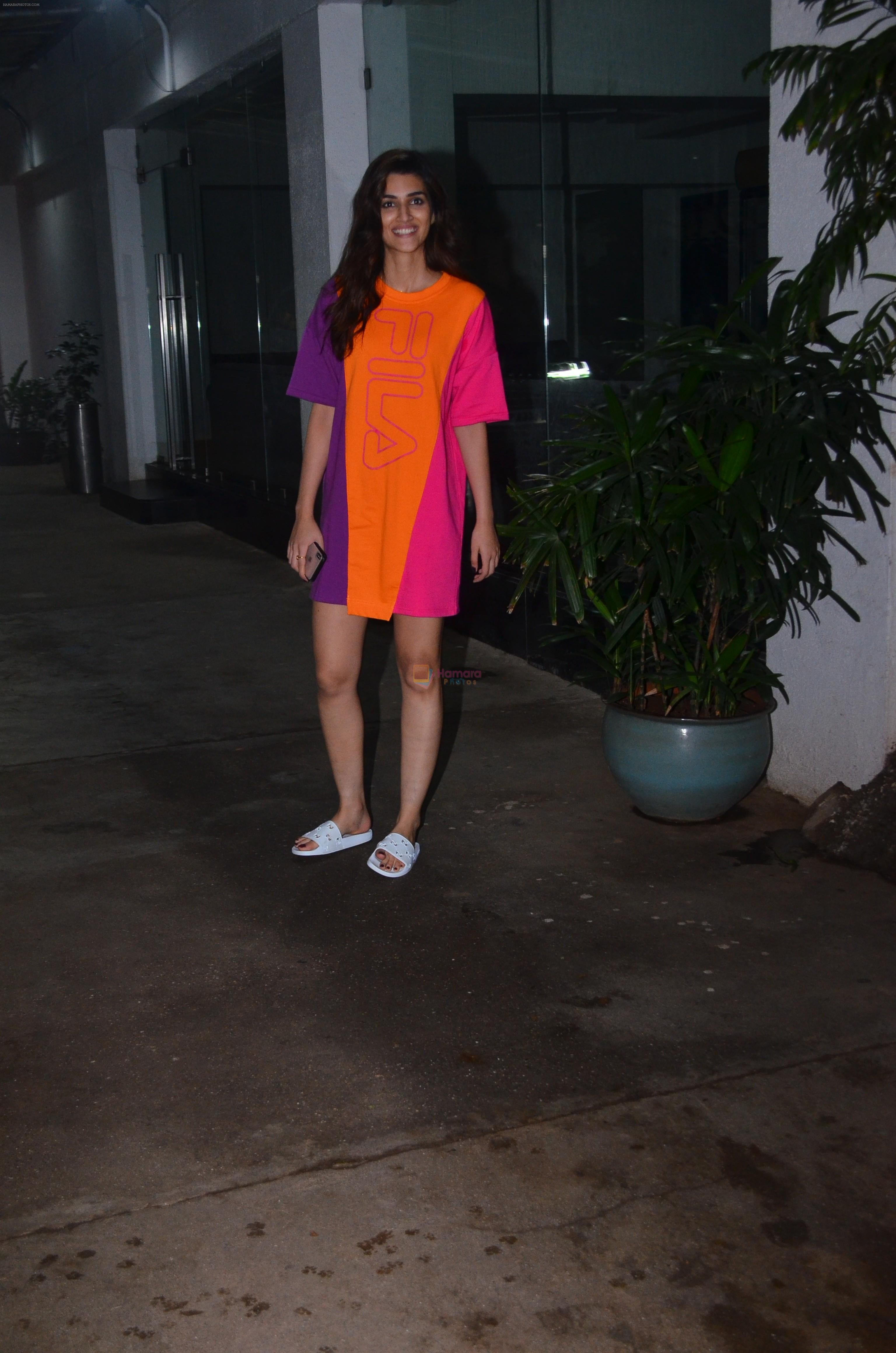 Kriti Sanon spotted at sunny sound juhu on 31st July 2019