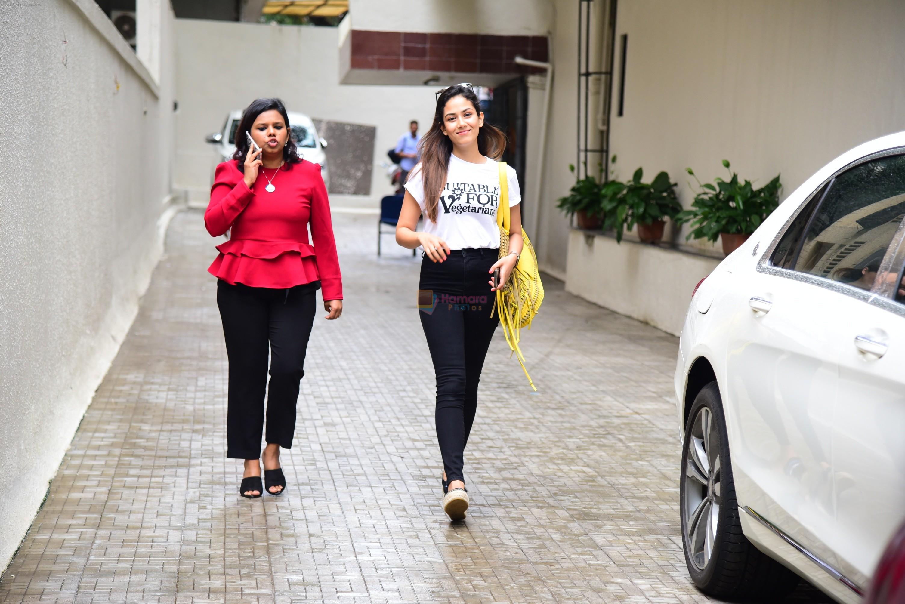 Mira Rajput spotted at Dharma films office in bandra on 6th Aug 2019