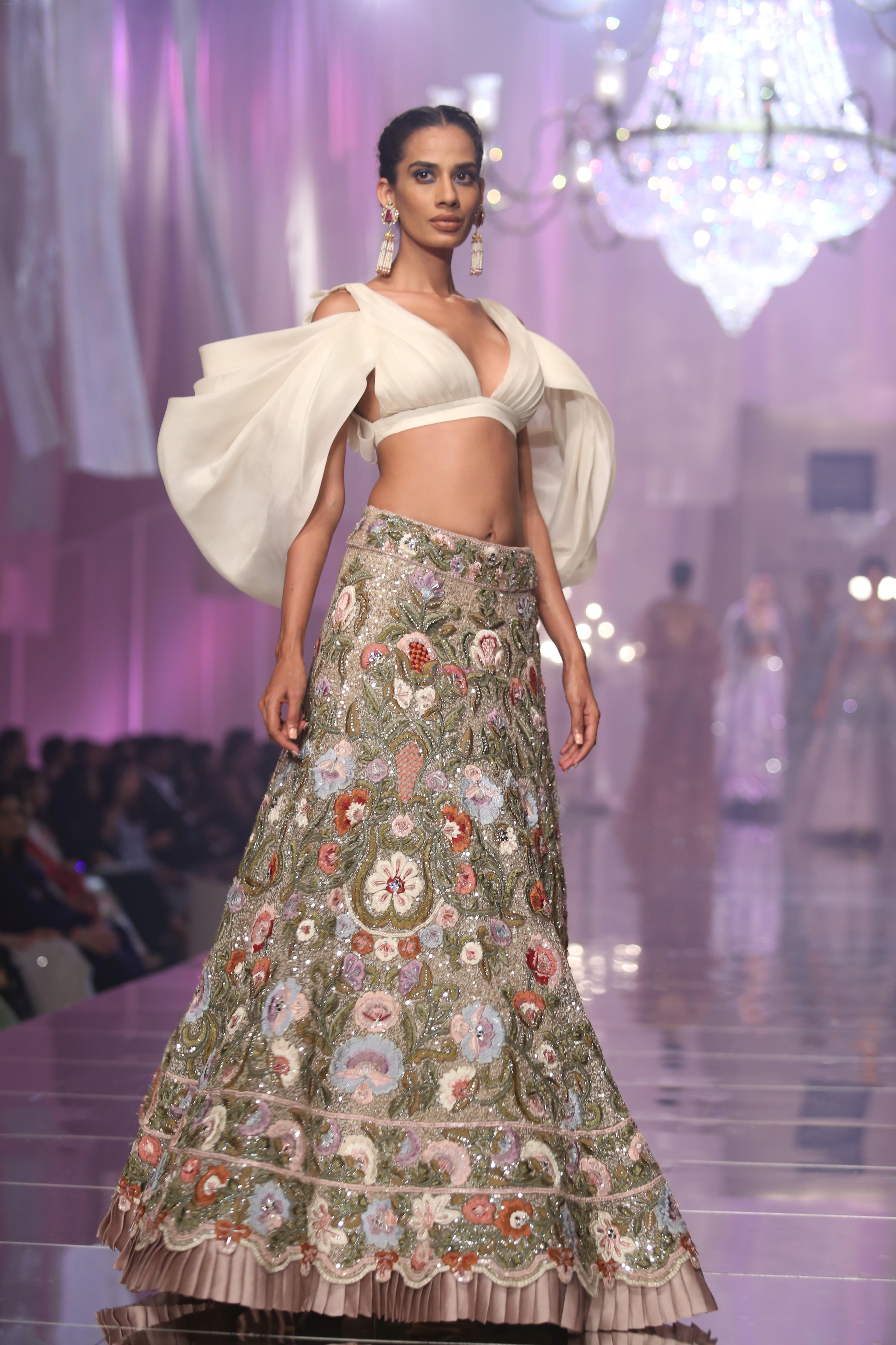 Model walk the ramp for Manish Malhotra's show at Lakme Fashion Week in mumbai on 20th Aug 2019