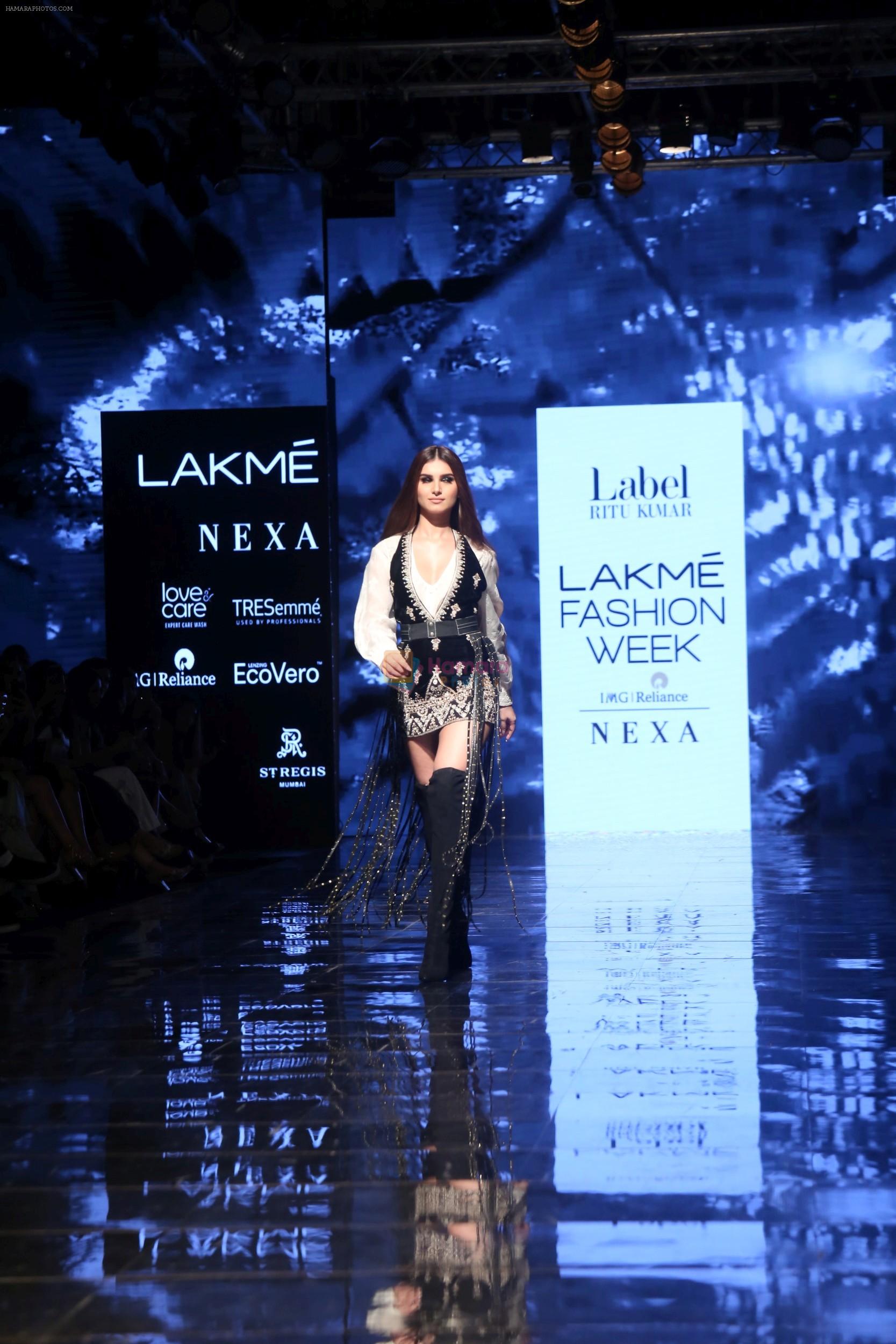 Tara sutaria walk the ramp for Ritu Kumar at Lakme Fashion Week Day 3 on 23rd Aug 2019