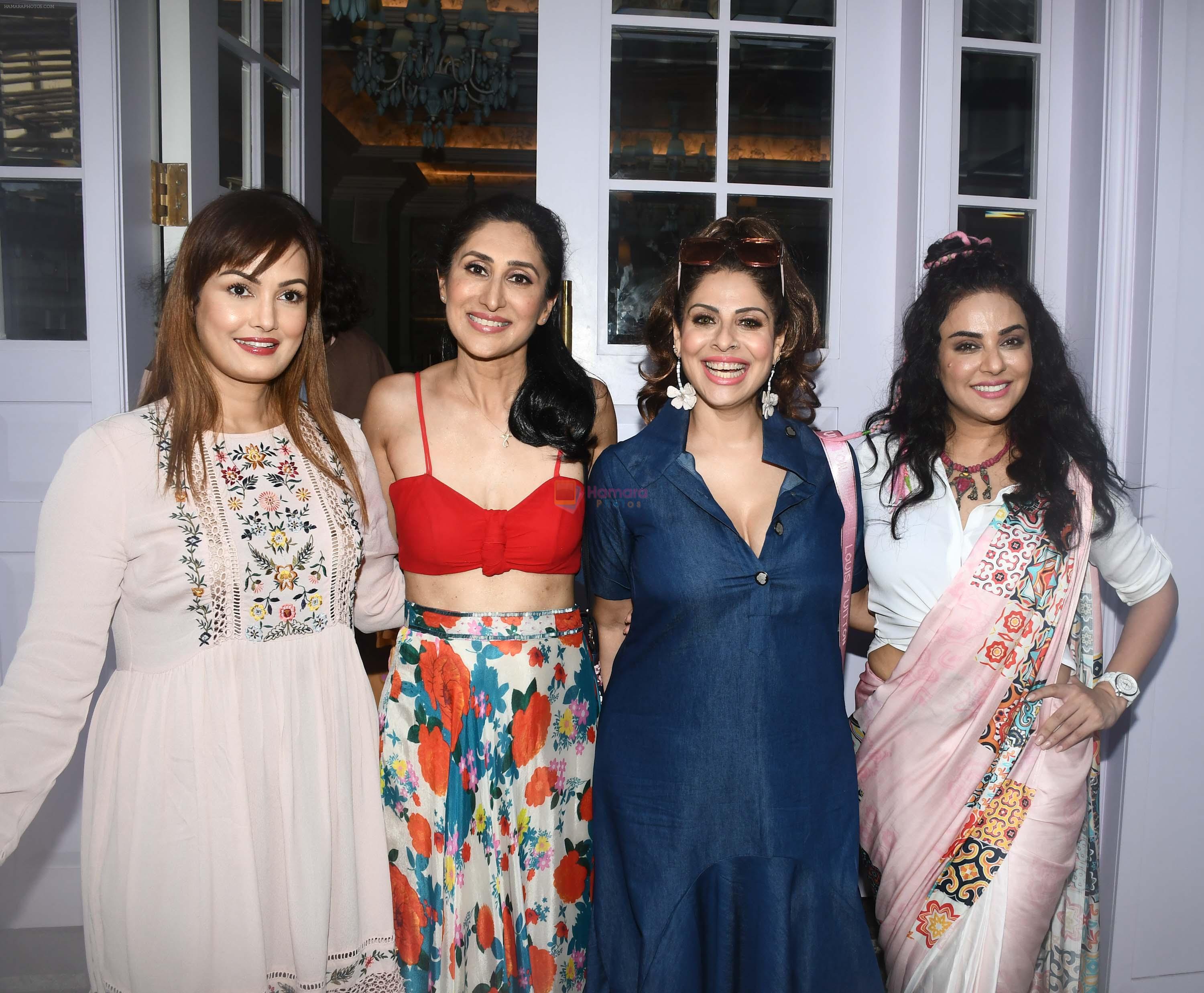 Nisha Rawal, Teejay sidhu, Tannaz Irani and Sara Afreen Khan to celebrate Mother�s Day 2023 in style this year on 10th May 2023