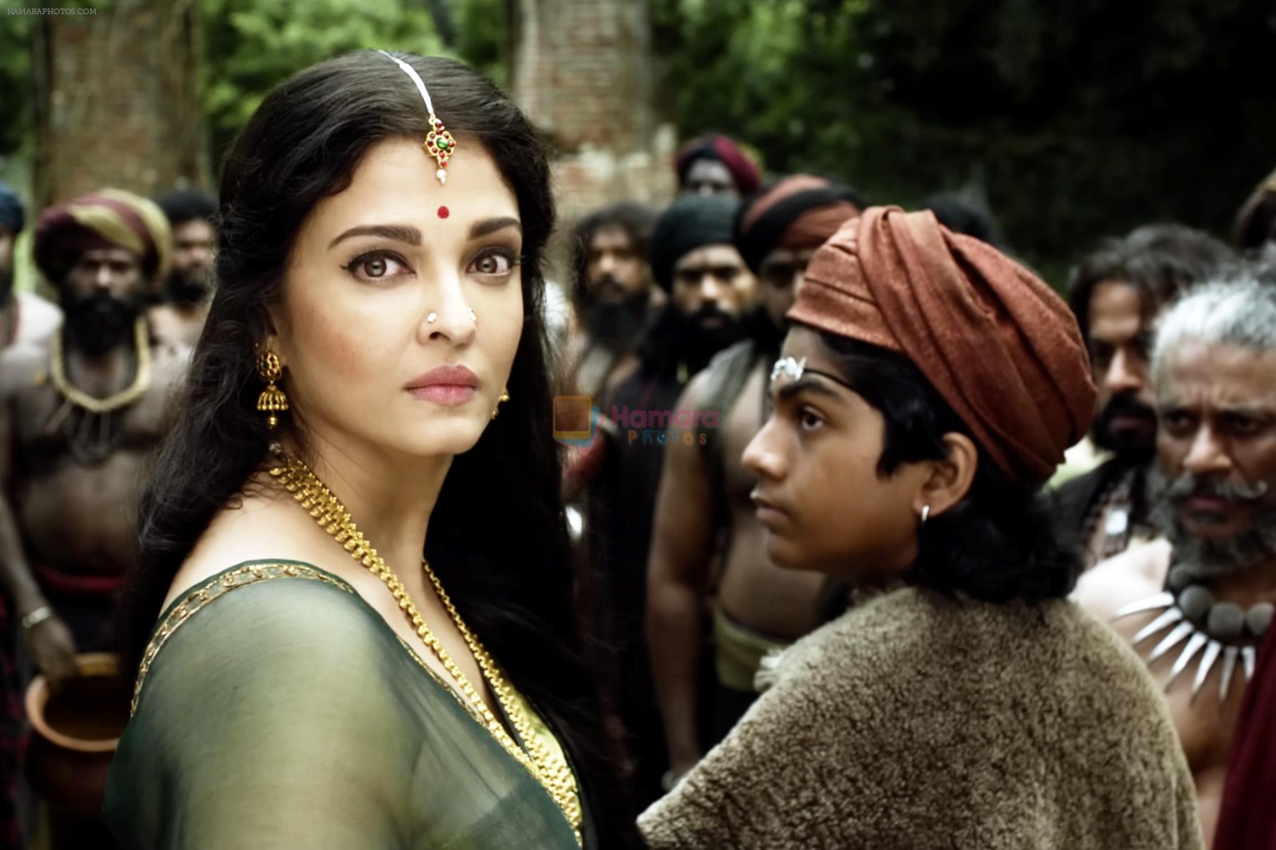 Aishwarya Rai Bachchan in Ponniyin Selvan Part 2 - 16