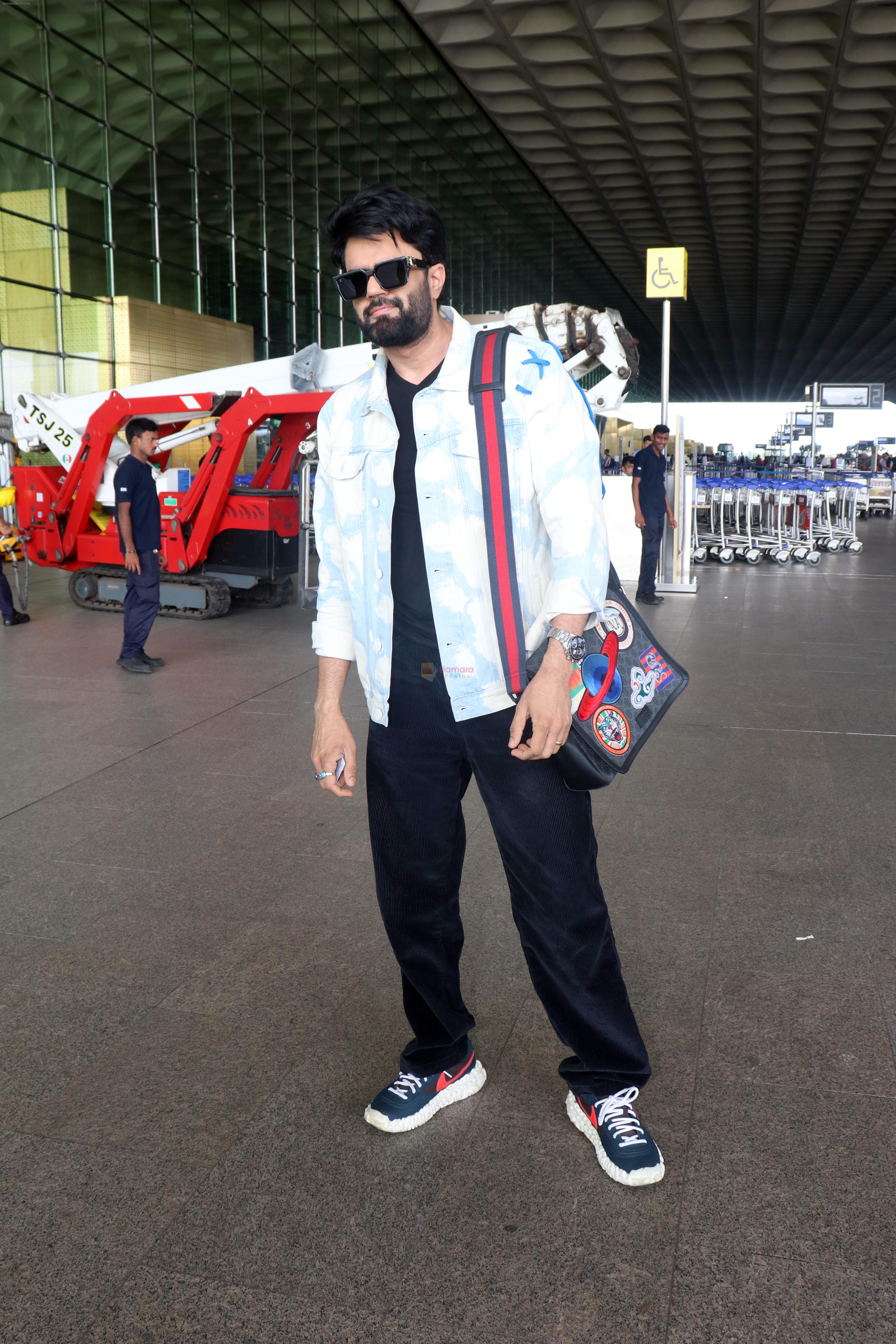 Manish Paul at the airport on 19th May 2023