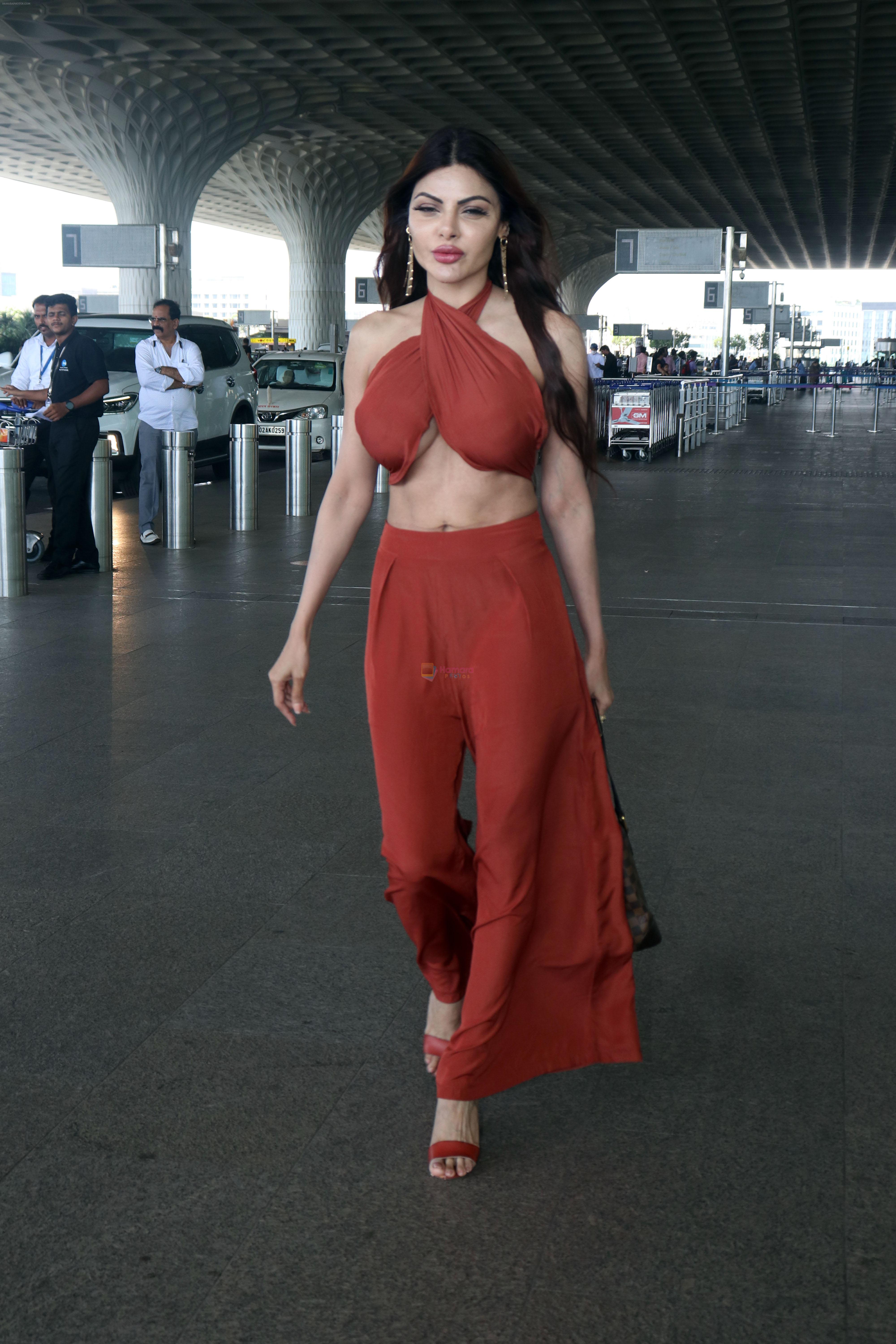 Sherlyn Chopra at Airport on 23rd May 2023