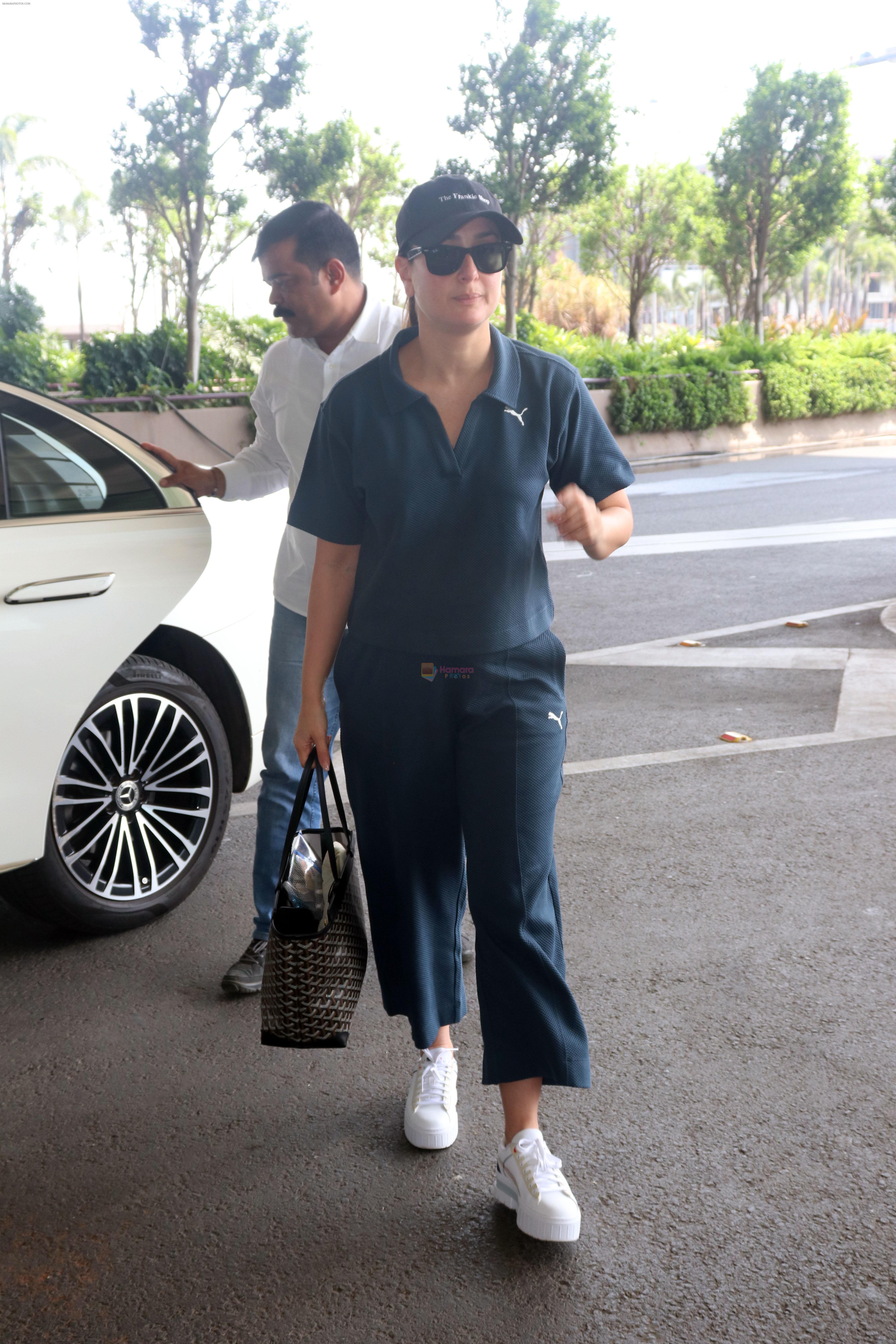 Kareena Kapoor Khan at Airport on 22nd May 2023