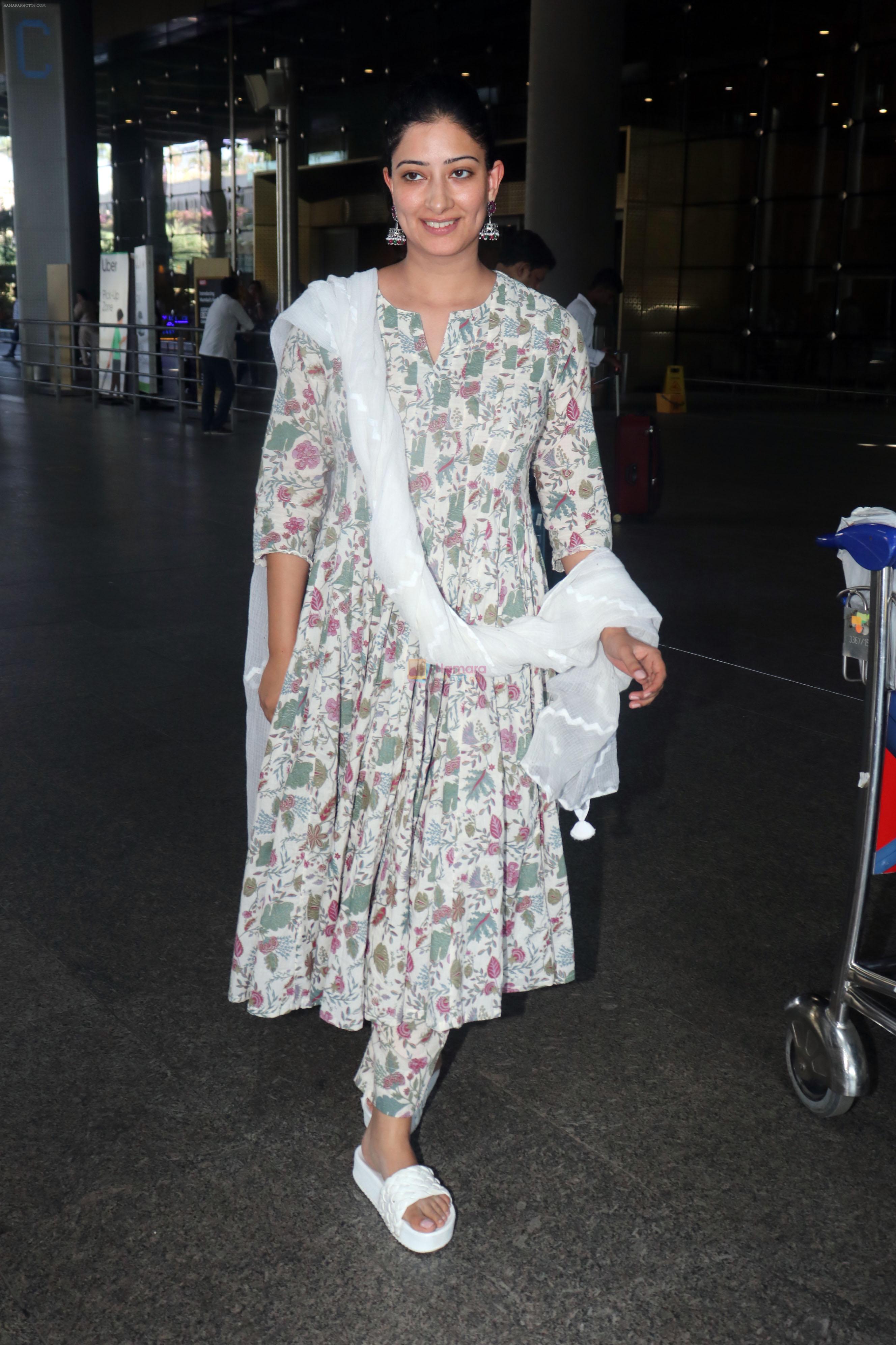 Niharica Raizada wearing a beautiful white flowery chudidar