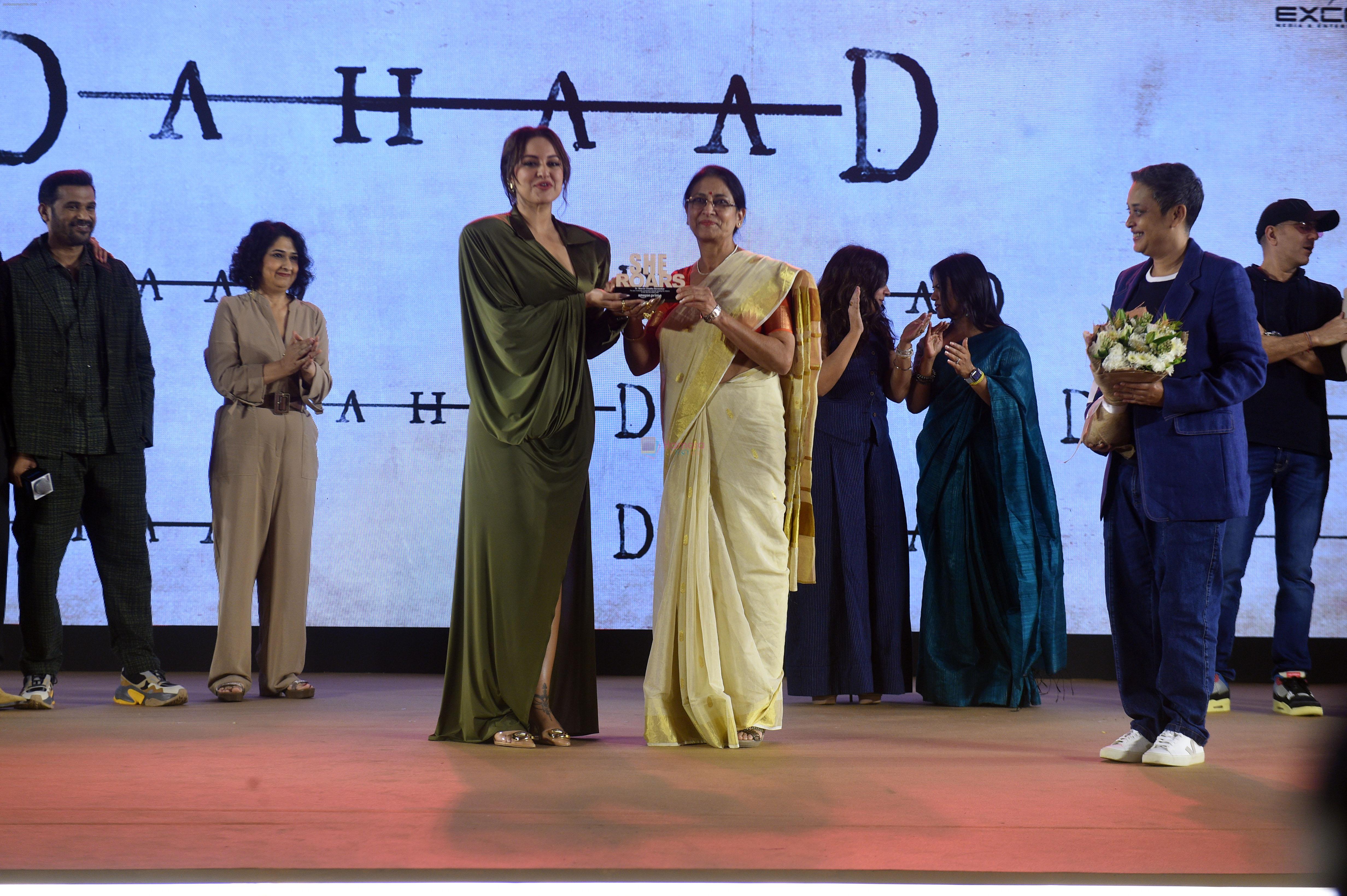 Sonakshi Sinha, Meeran Chadha Borwarkar, Reema Kagti at the trailer launch oF Film Dahaad on 3 May 2023
