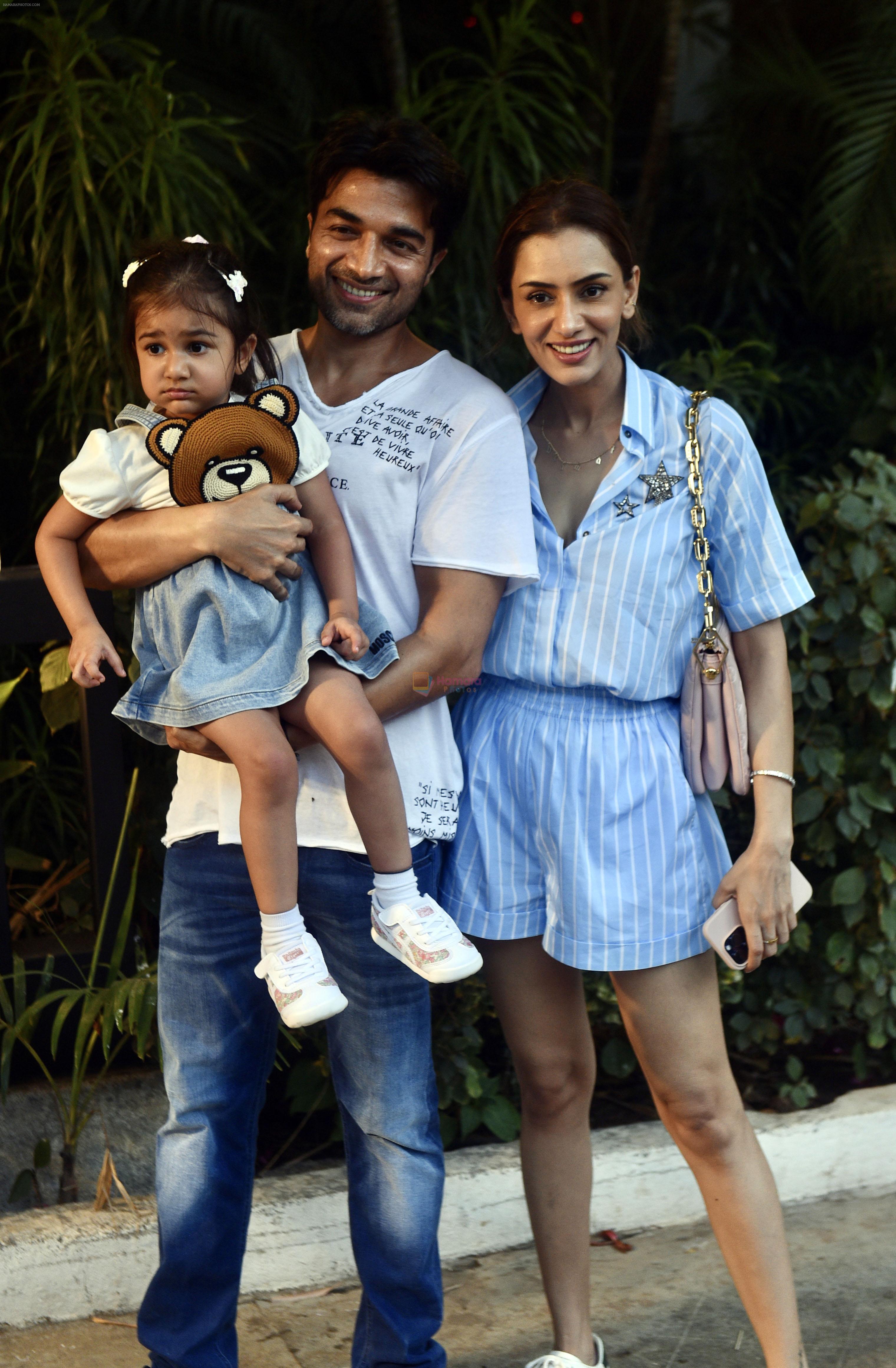 Smriti Khanna, Gautam Gupta with daughter Anayka at Tusshar's son Laksshya Kapoor's 7th Birthday