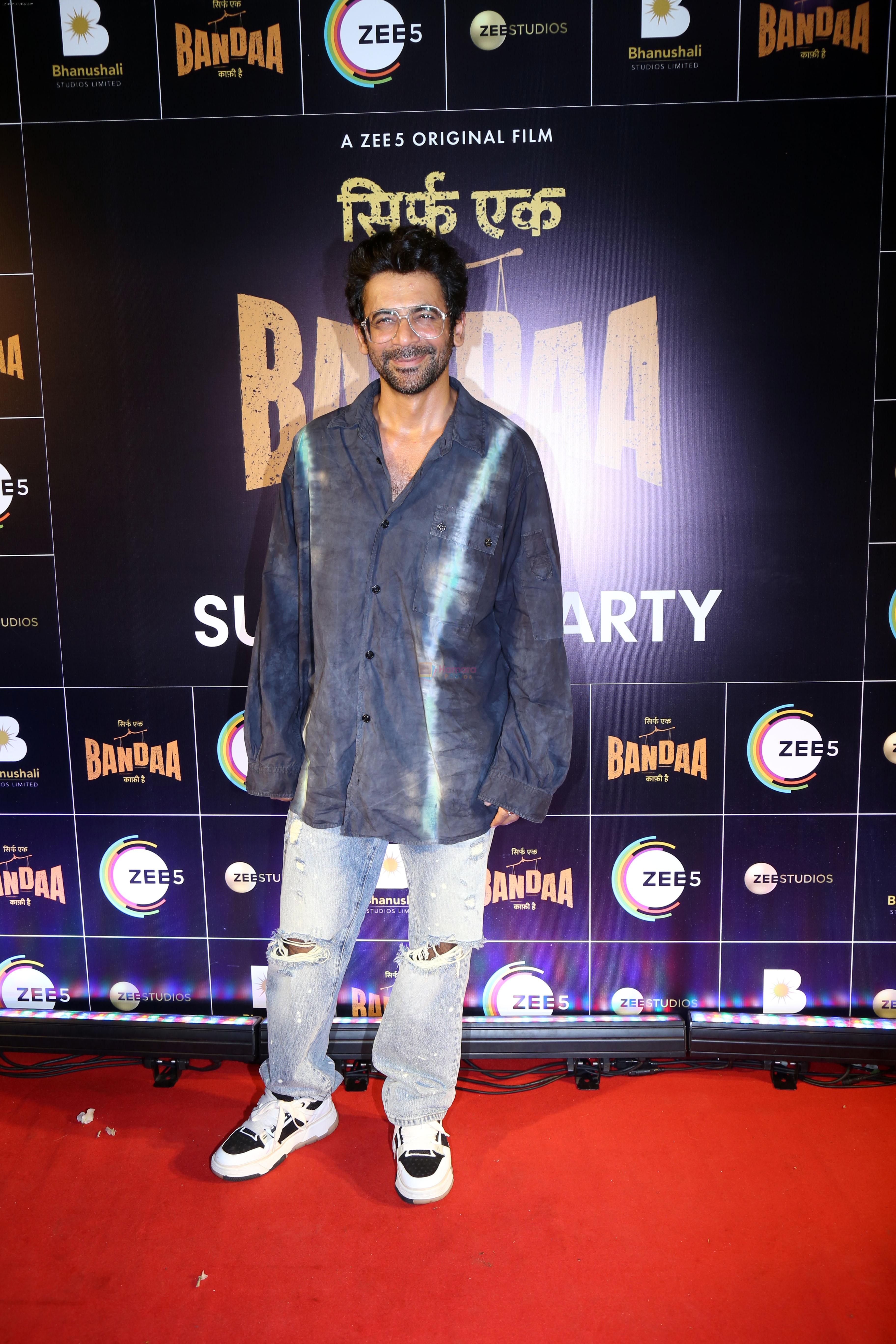 Sunil Grover at Success Party Of Film Sirf Ek Bandaa Kaafi Hai