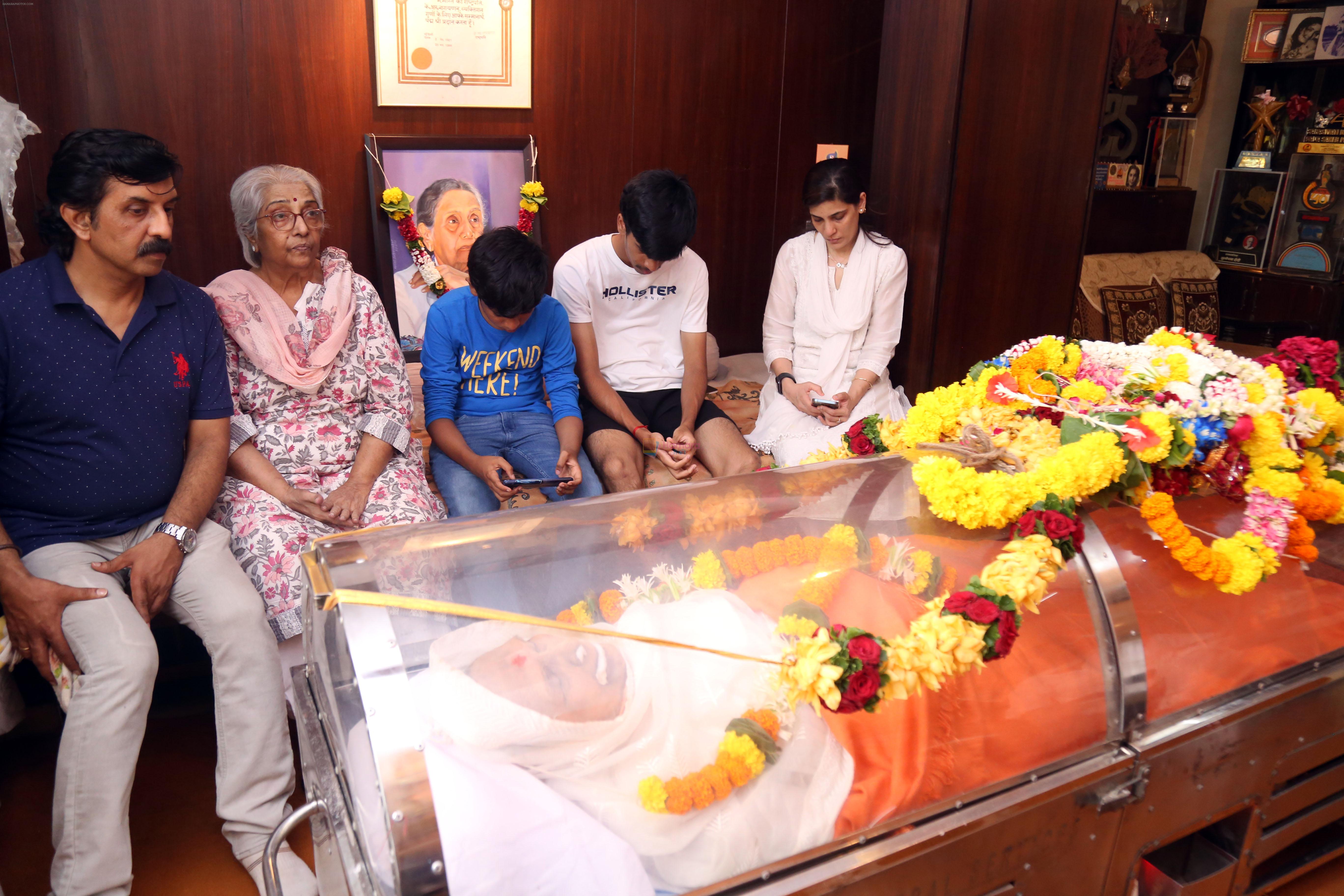 Family Members gave final respects Sulochana Latkar at her house