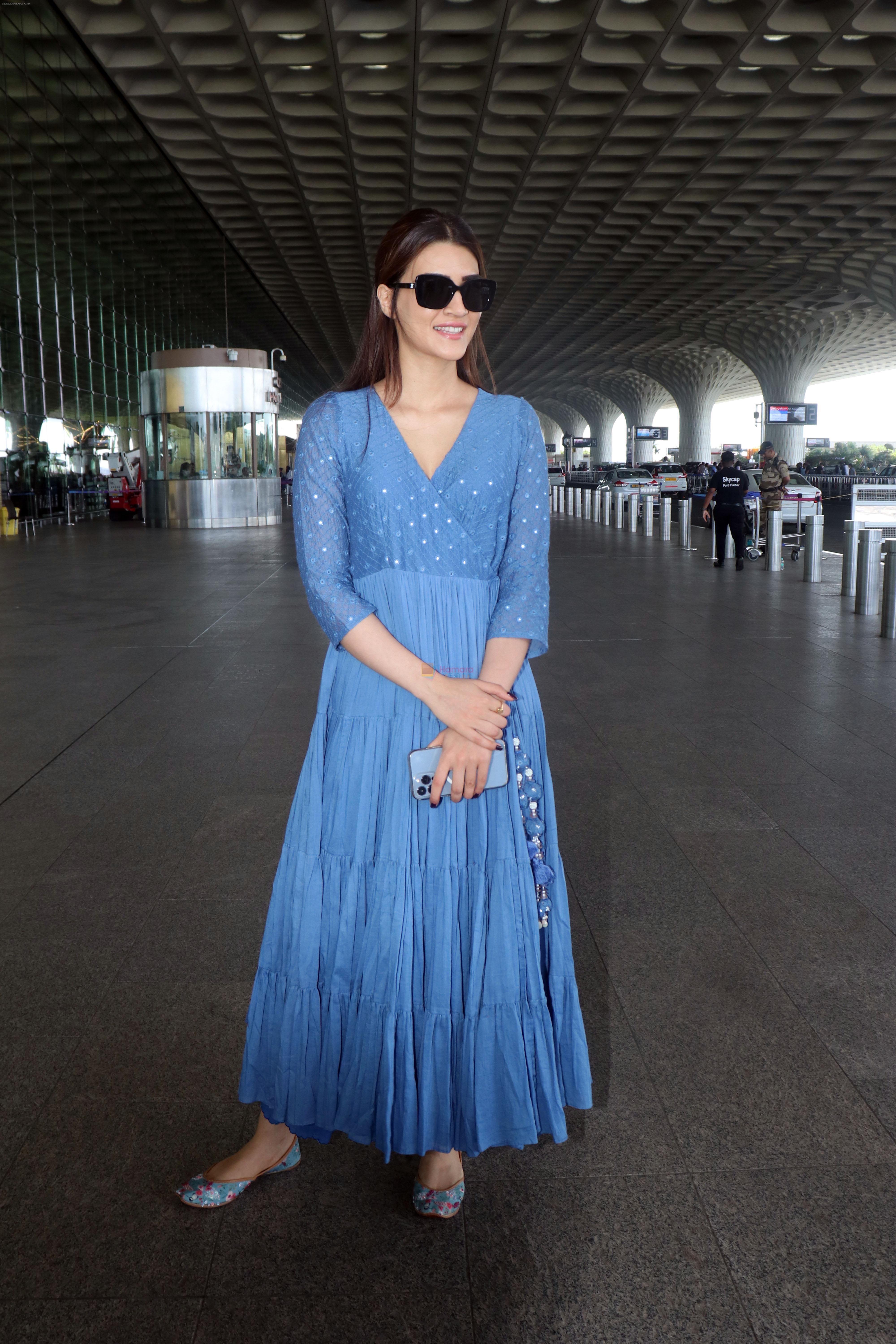 Kriti Sanon dressed in all blue gown and sandles