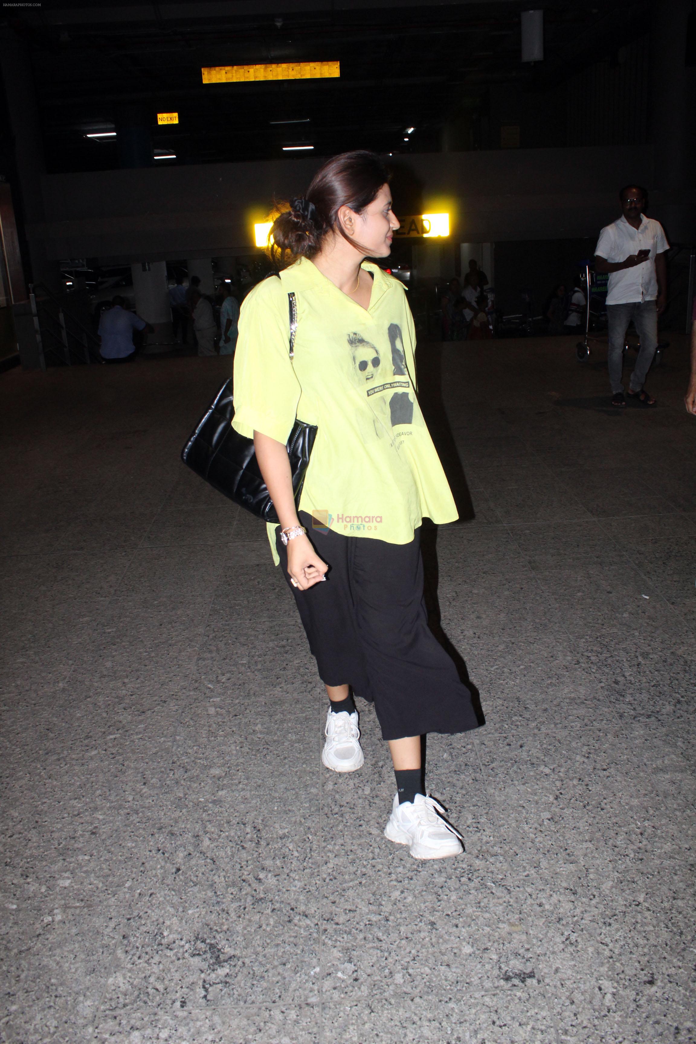 Anjali Arora dressed in yellow top and black pant at airport on 15 Jun 2023