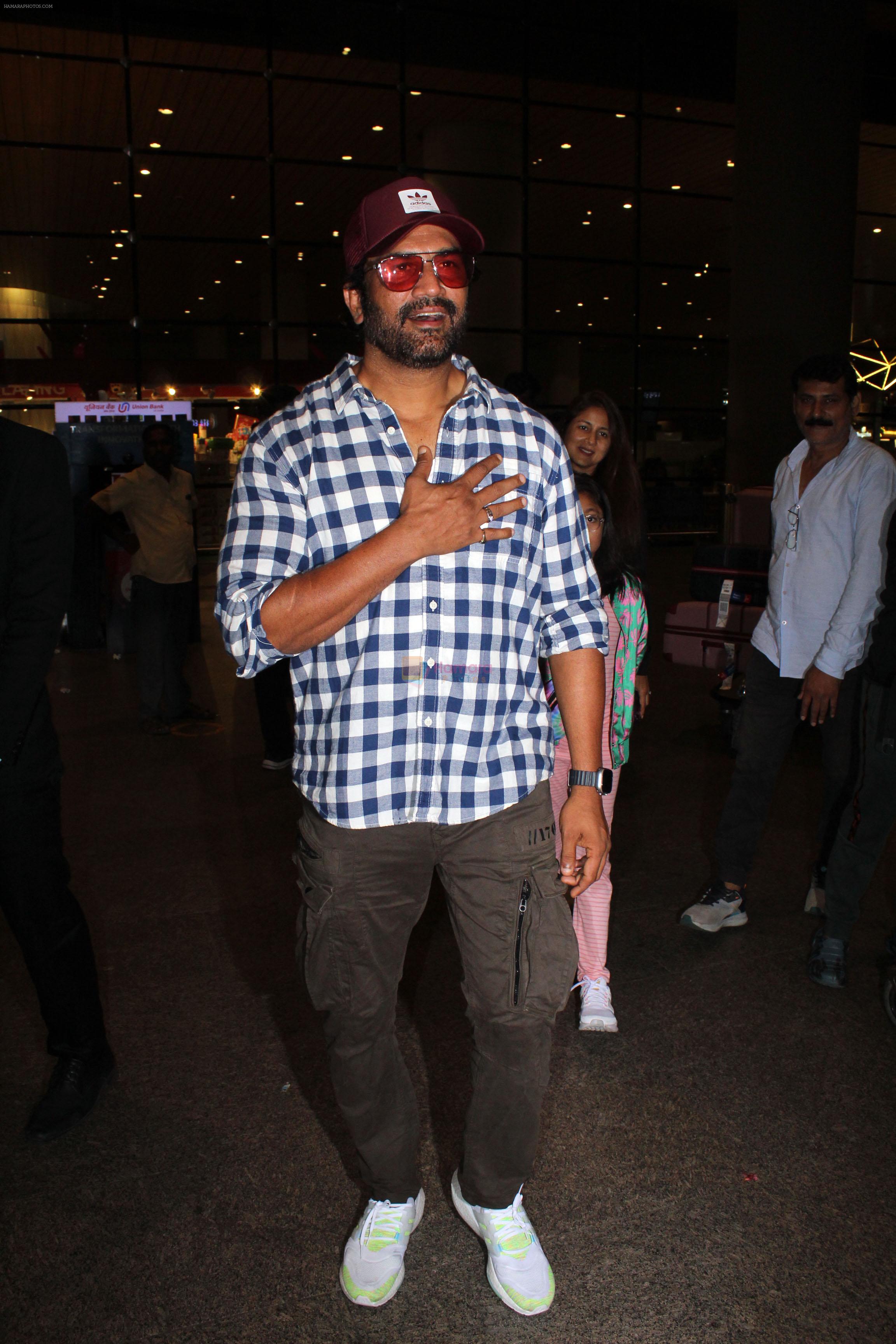 Sharad Kelkar seen at the airport on 20 Jun 2023