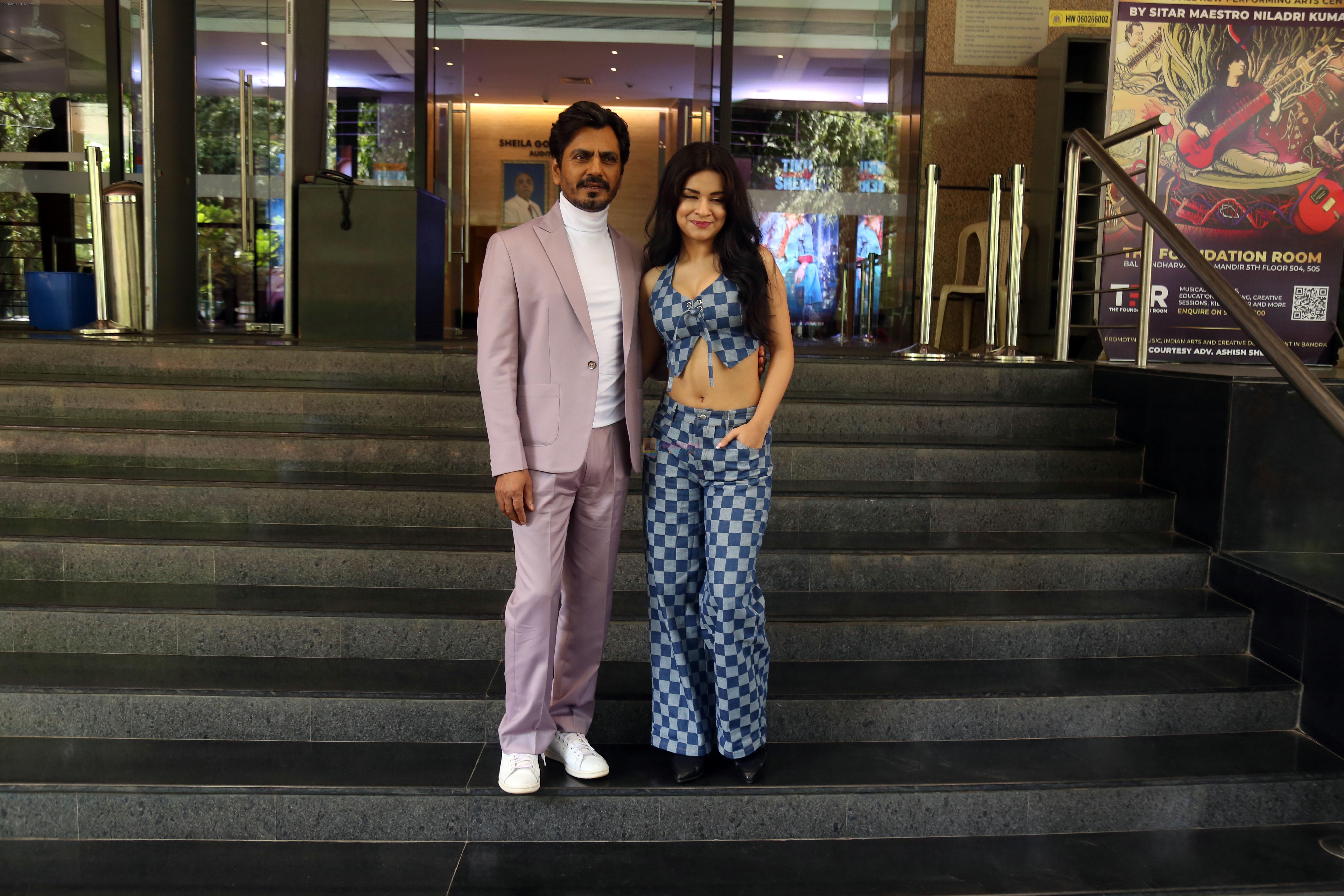 Nawazuddin Siddiqui and Avneet Kaur pose to promote Tiku Weds Sheru at Rang Mandir in Bandra on 20 Jun 2023