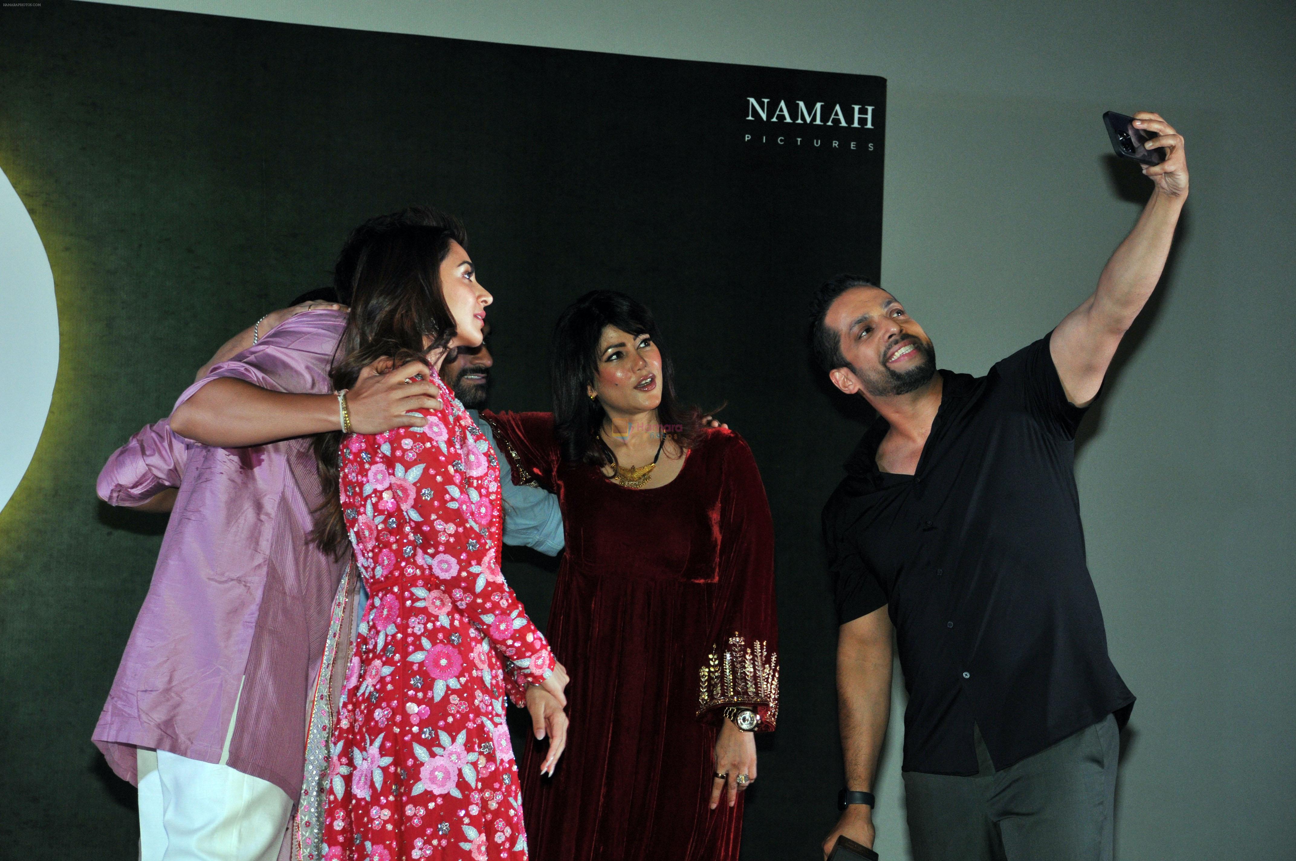 Salil Acharya, Wardha Khan, Sameer Vidwans, Shareen Mantri Kedia, Kartik Aaryan and Kiara Advani promote song launch of Sun Sajni from movie Satyaprem Ki Katha on 21 Jun 2023