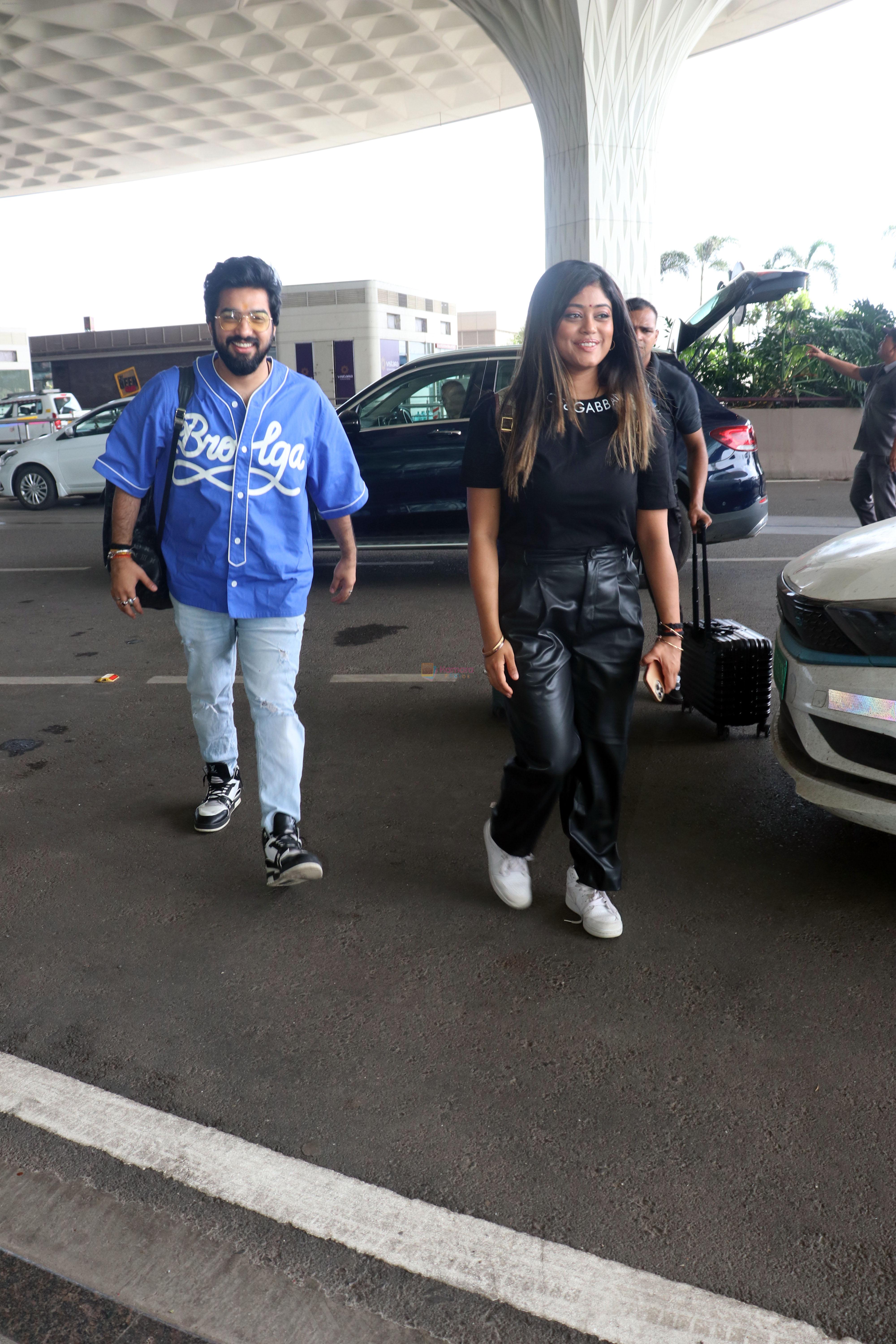 Sachet Parampara duo Sachet Tandon and Parampara Thakur seen at the airport on 22 Jun 2023