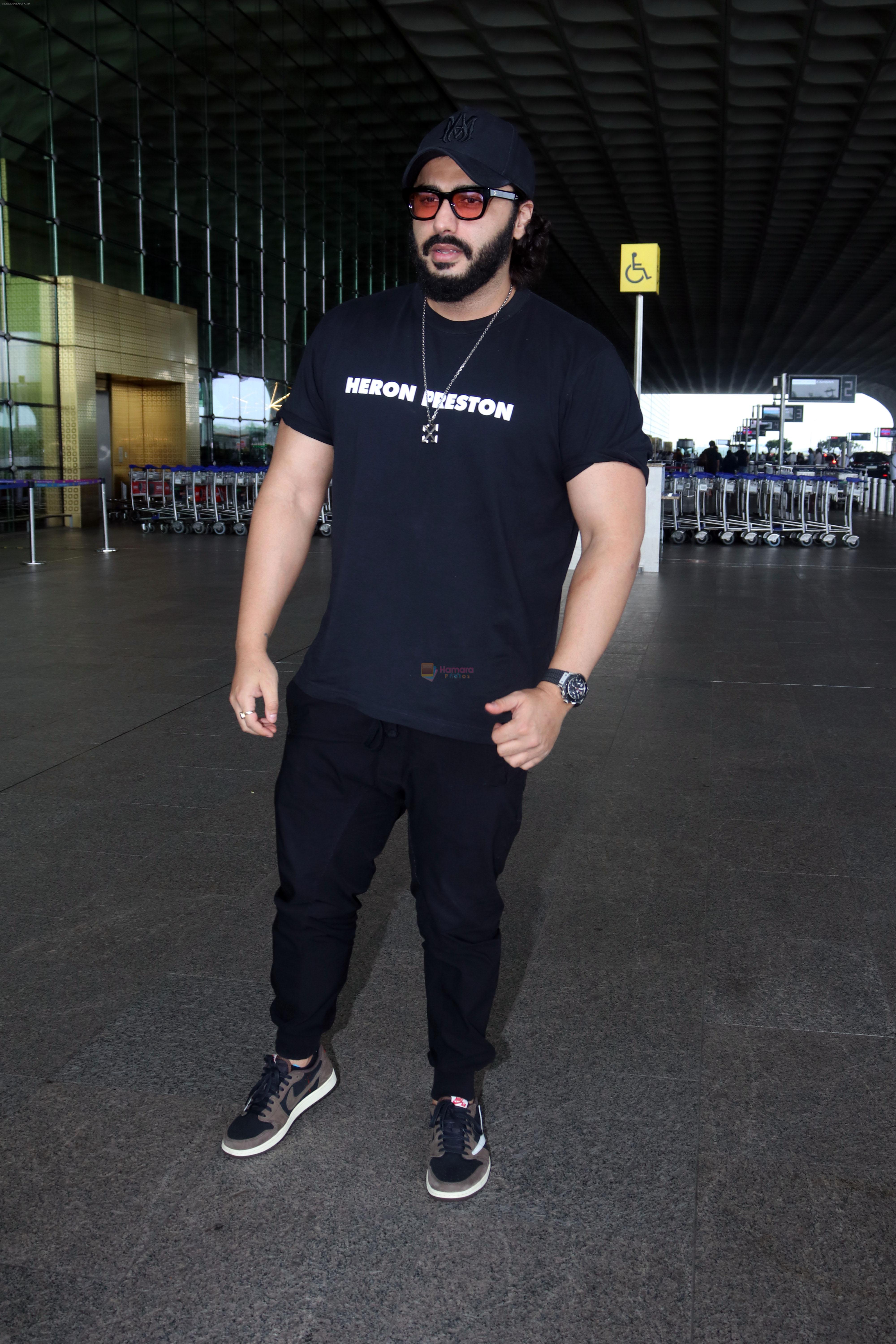 Arjun Kapoor dressed all black seen at the airport on 1 July 2023