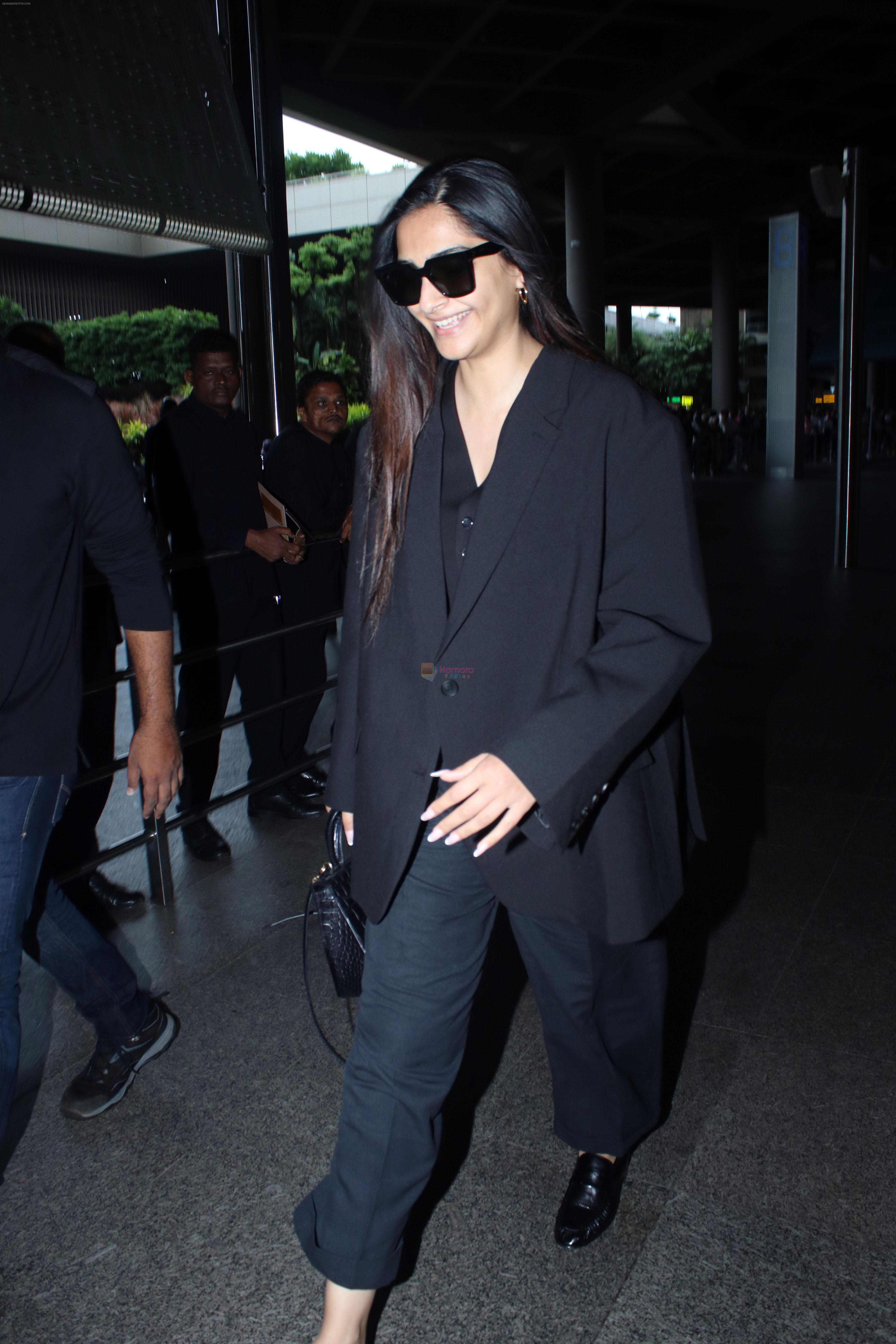 Sonam Kapoor seen at the airport on 17 July 2023
