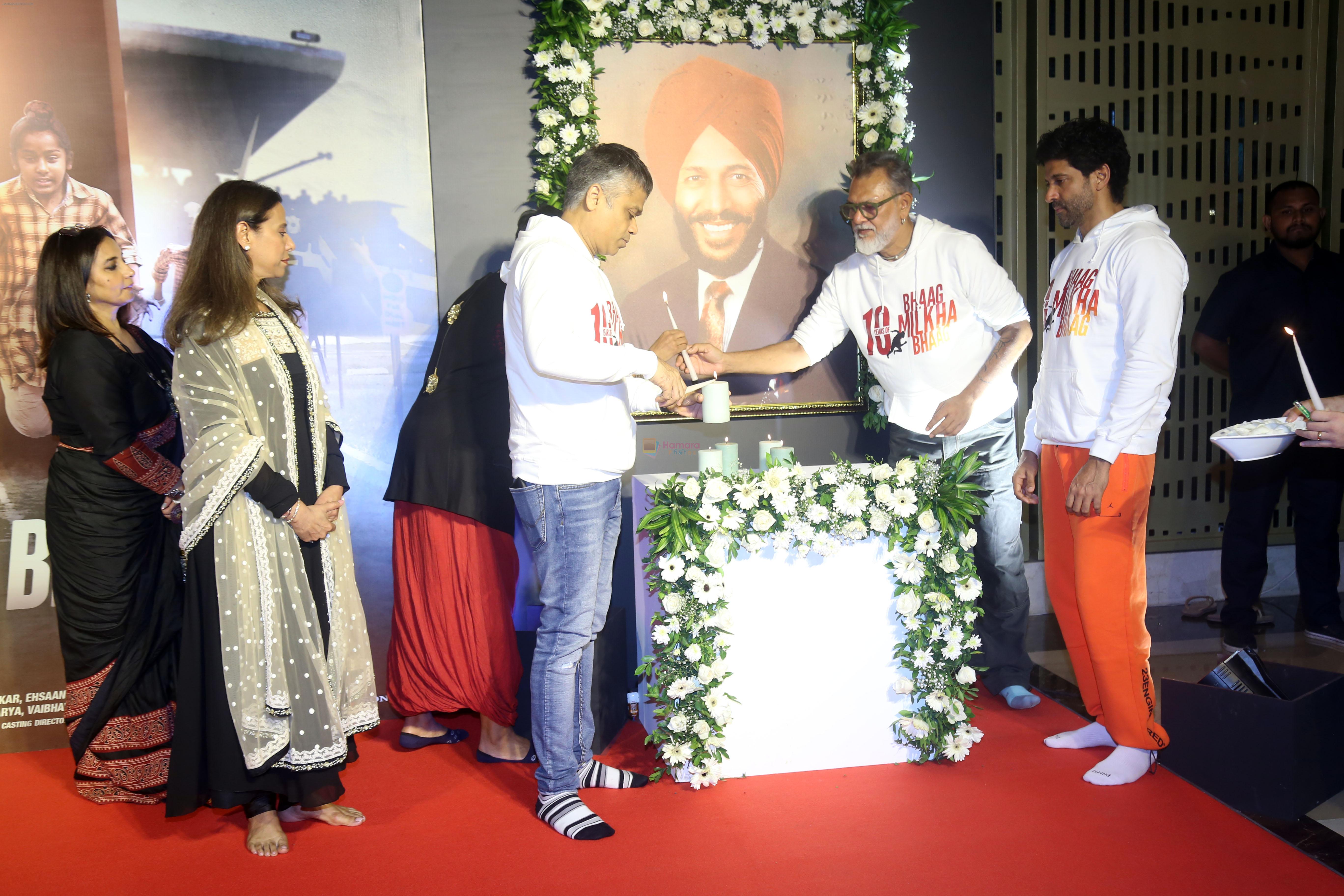 Ajit Andhare, Divya Dutta, Farhan Akhtar, Rakeysh Omprakash Mehra, Sonia Sanwalka at the 10 Year celebration of Bhaag Milkha Bhaag on 26 July 2023