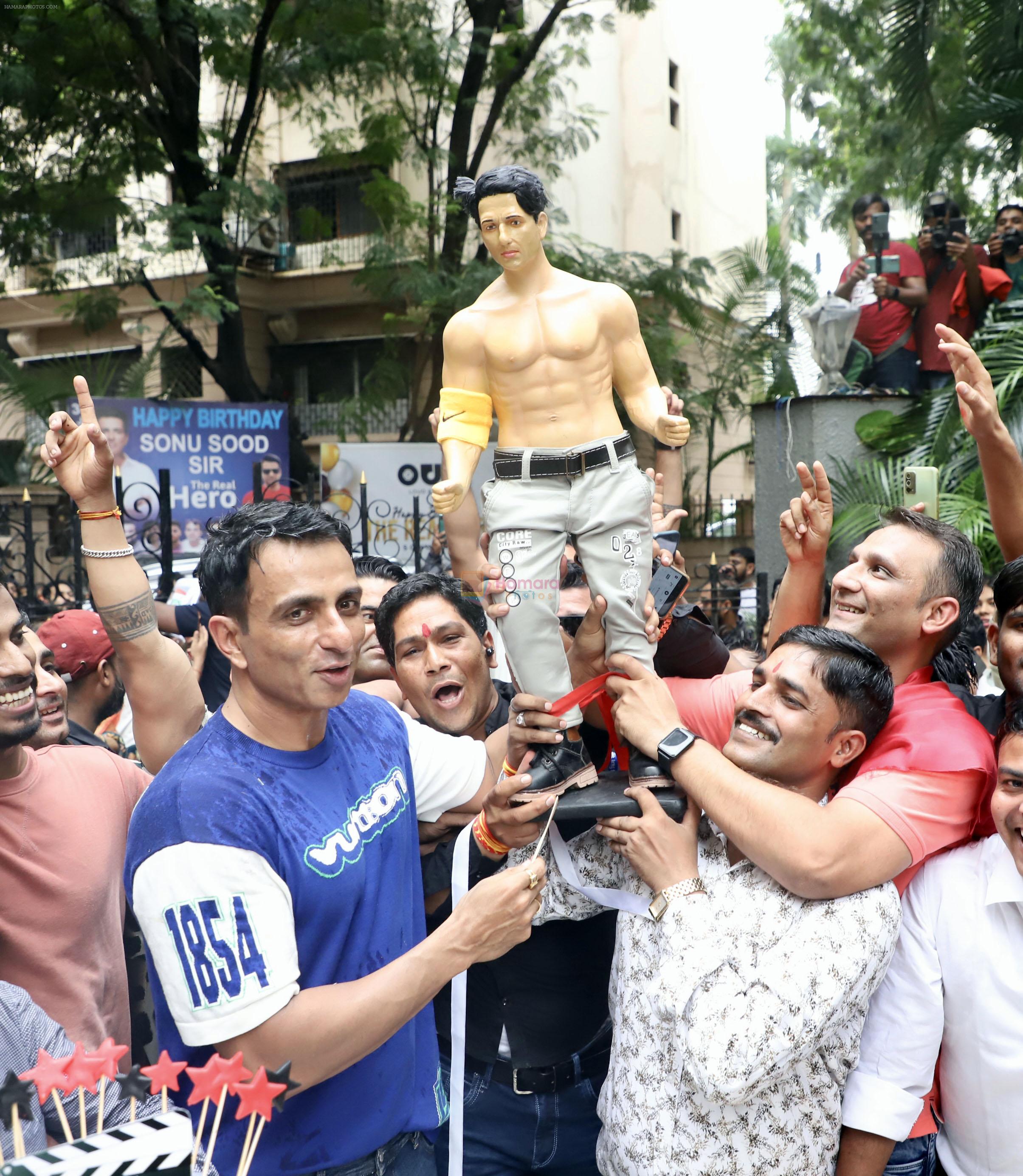 Sonu Sood celebrates his birthday with fans at his home on 30 July 2023
