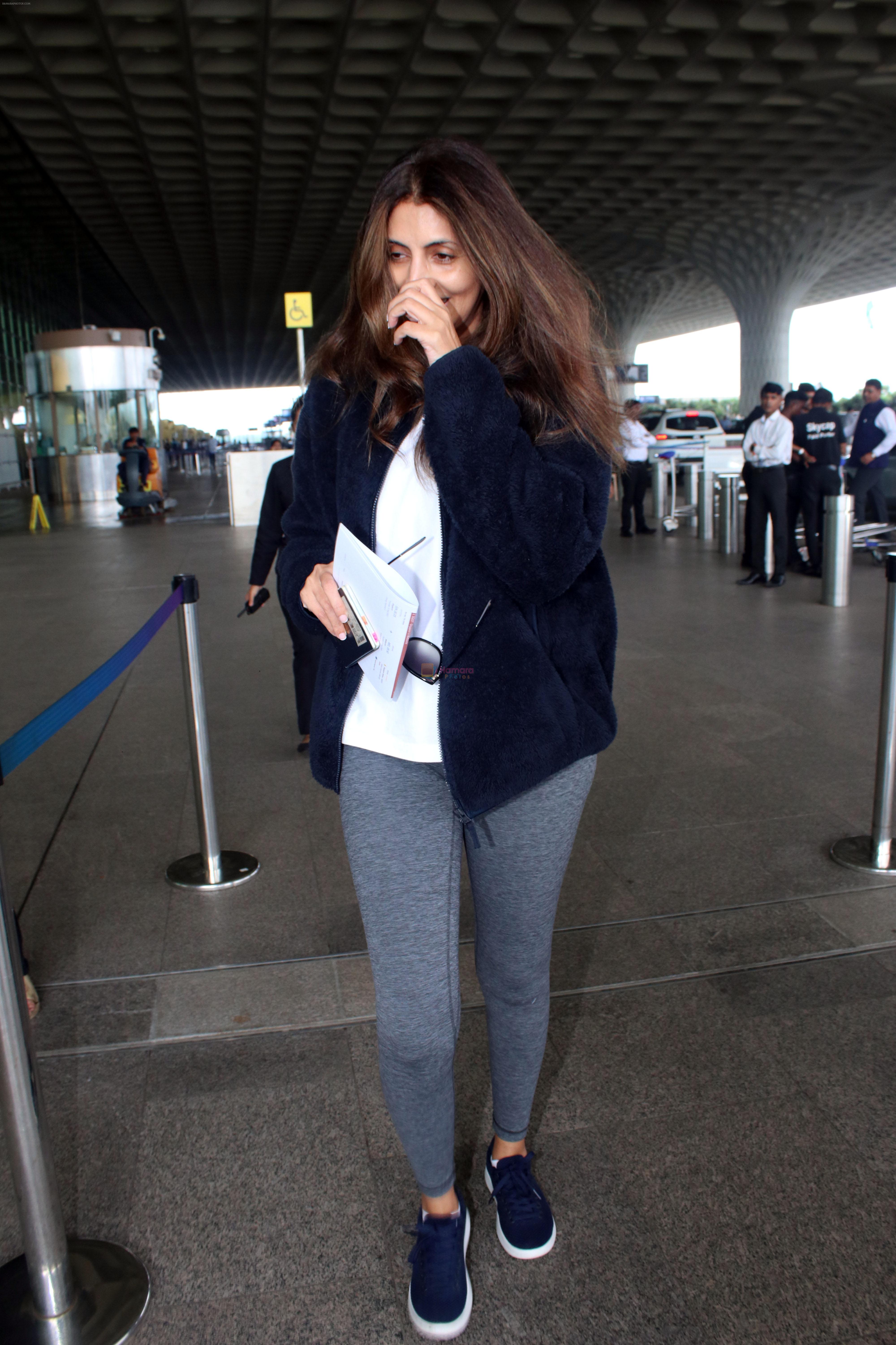 Shweta Bachchan-Nanda spotted at airport departure on 9th August 2023