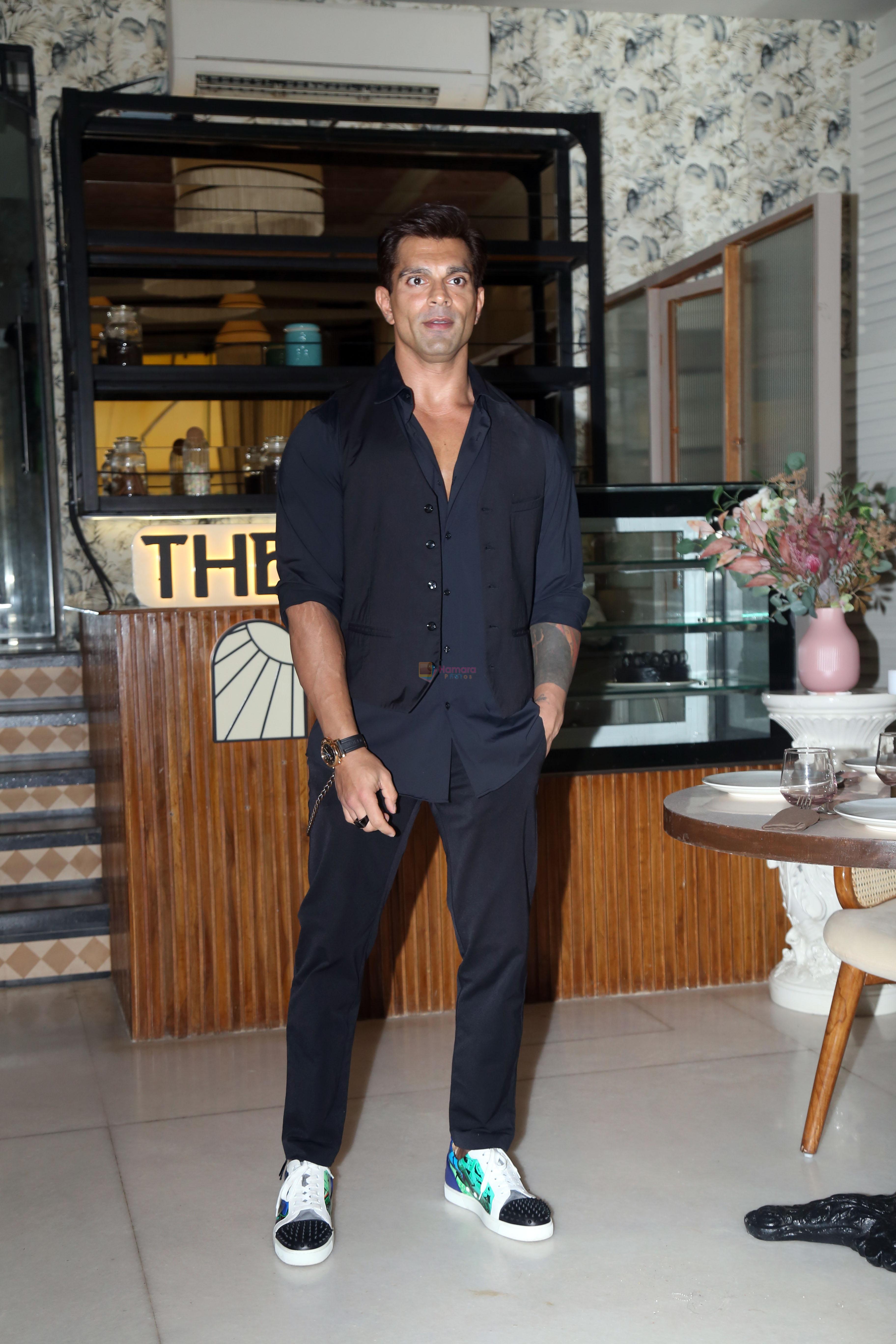 Karan Singh Grover spotted at Bandra on 12th August 2023