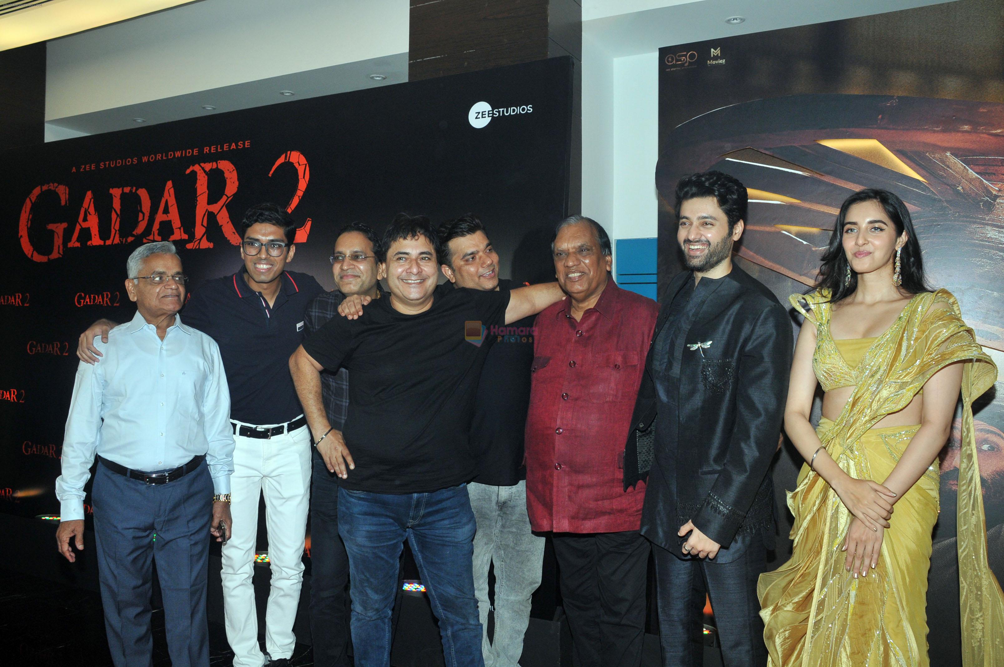 Kamal Mukut, Rana Bhatia, Simrat Kaur, Utkarsh Sharma at the Success Party of film Gadar 2 at JW Marriott in Juhu on 14th August 2023