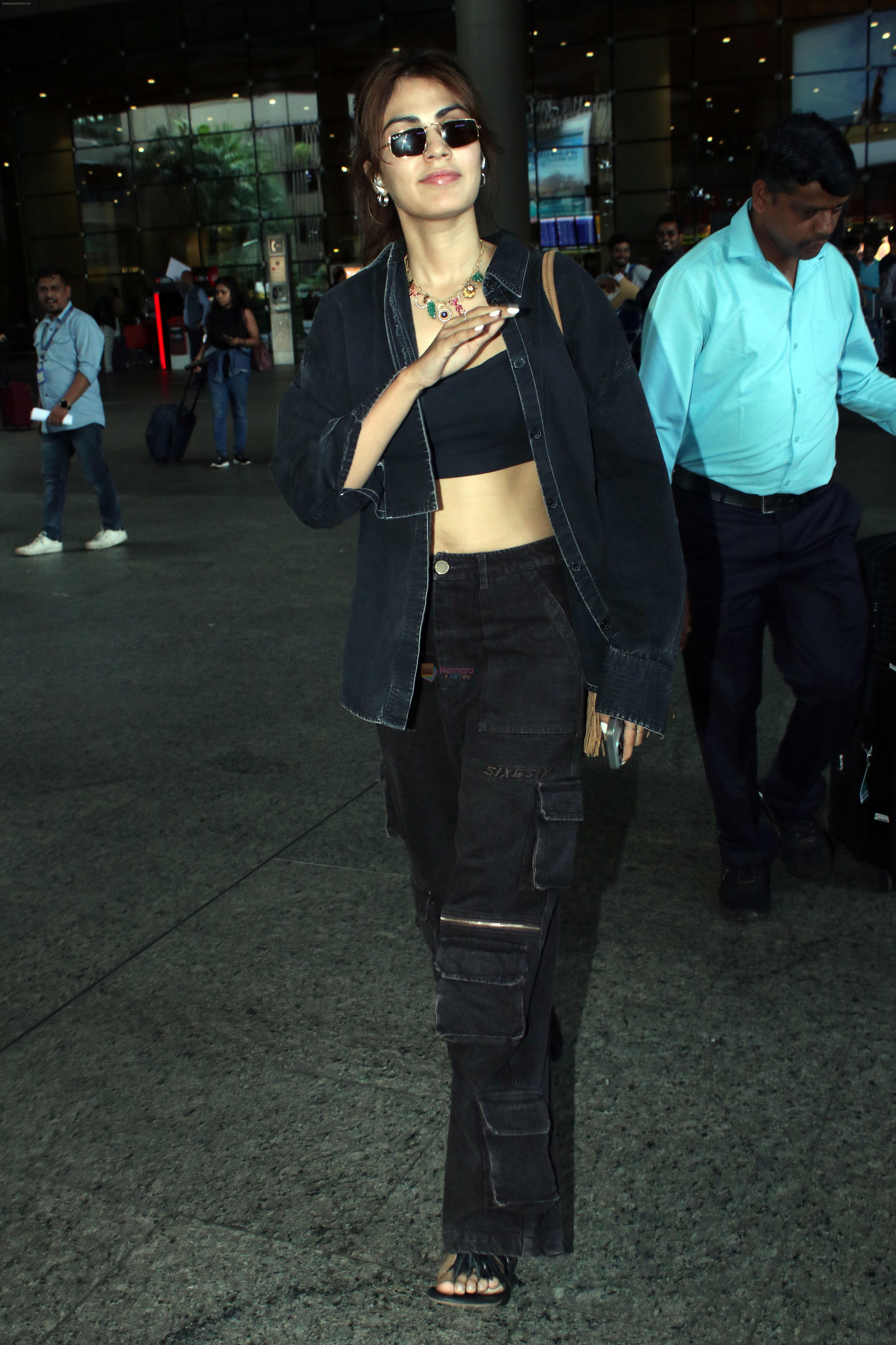 Rhea Chakraborty Spotted At Airport Arrival on 16th August 2023