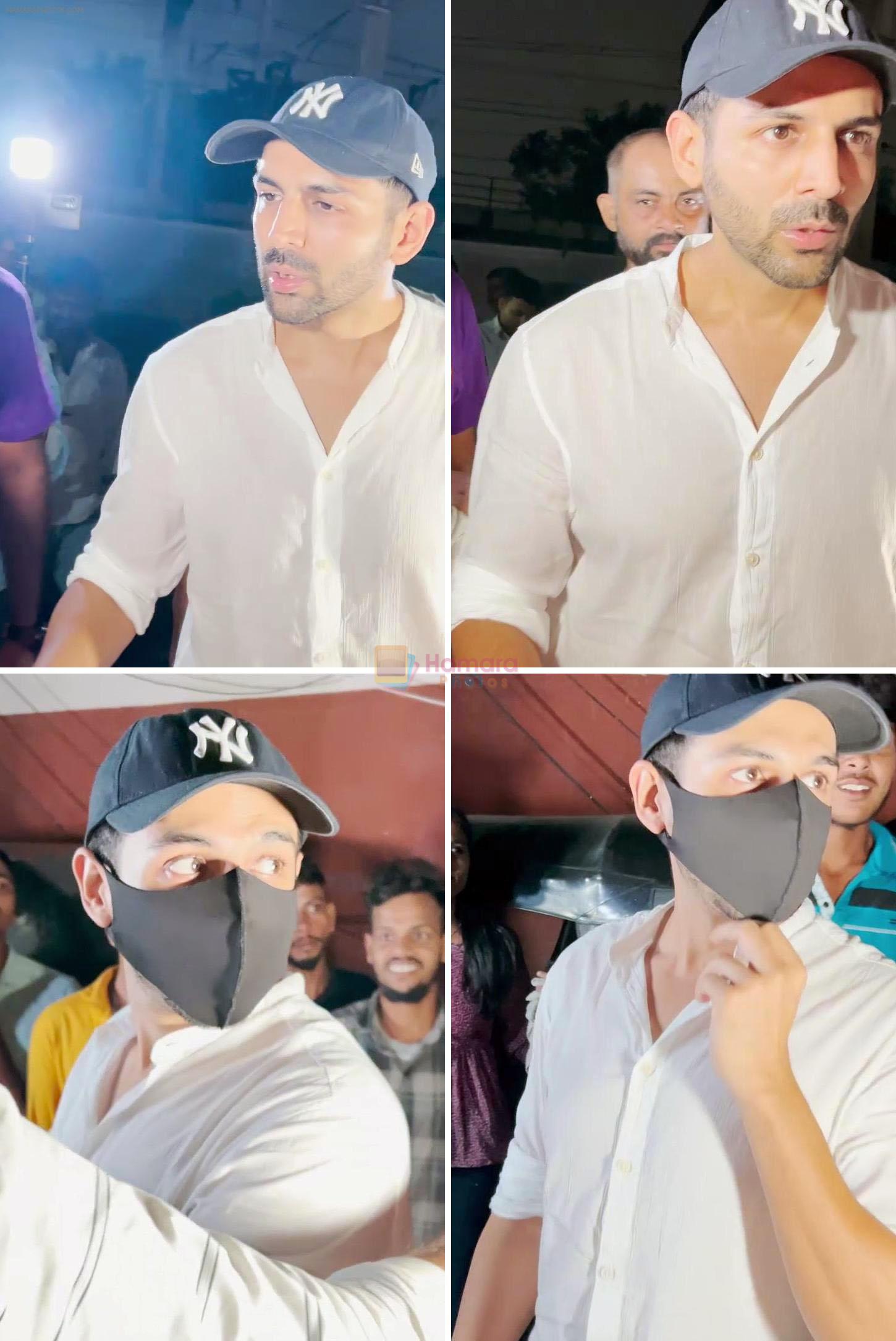 Kartik Aaryan spotted after a movie outside Gaiety Galaxy in Bandra on 16th August 2023