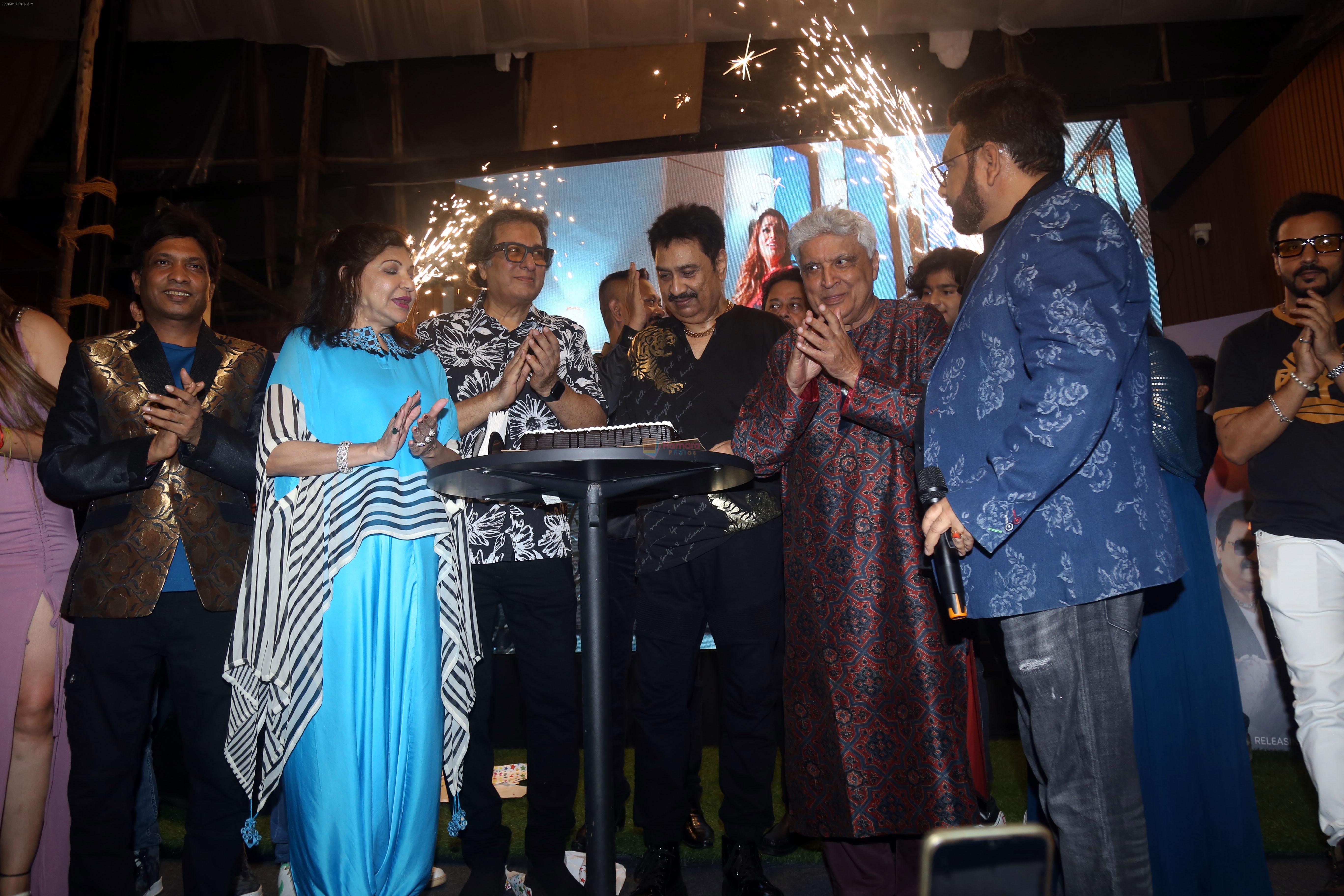 Alka Yagnik, Anand Chitragupta, Javed Akhtar, Kumar Sanu, Neeraj Mishra, Sunil Pal, Talat Aziz at the Launch of Octave Music and Ishq Hai Song on 22nd August 2023