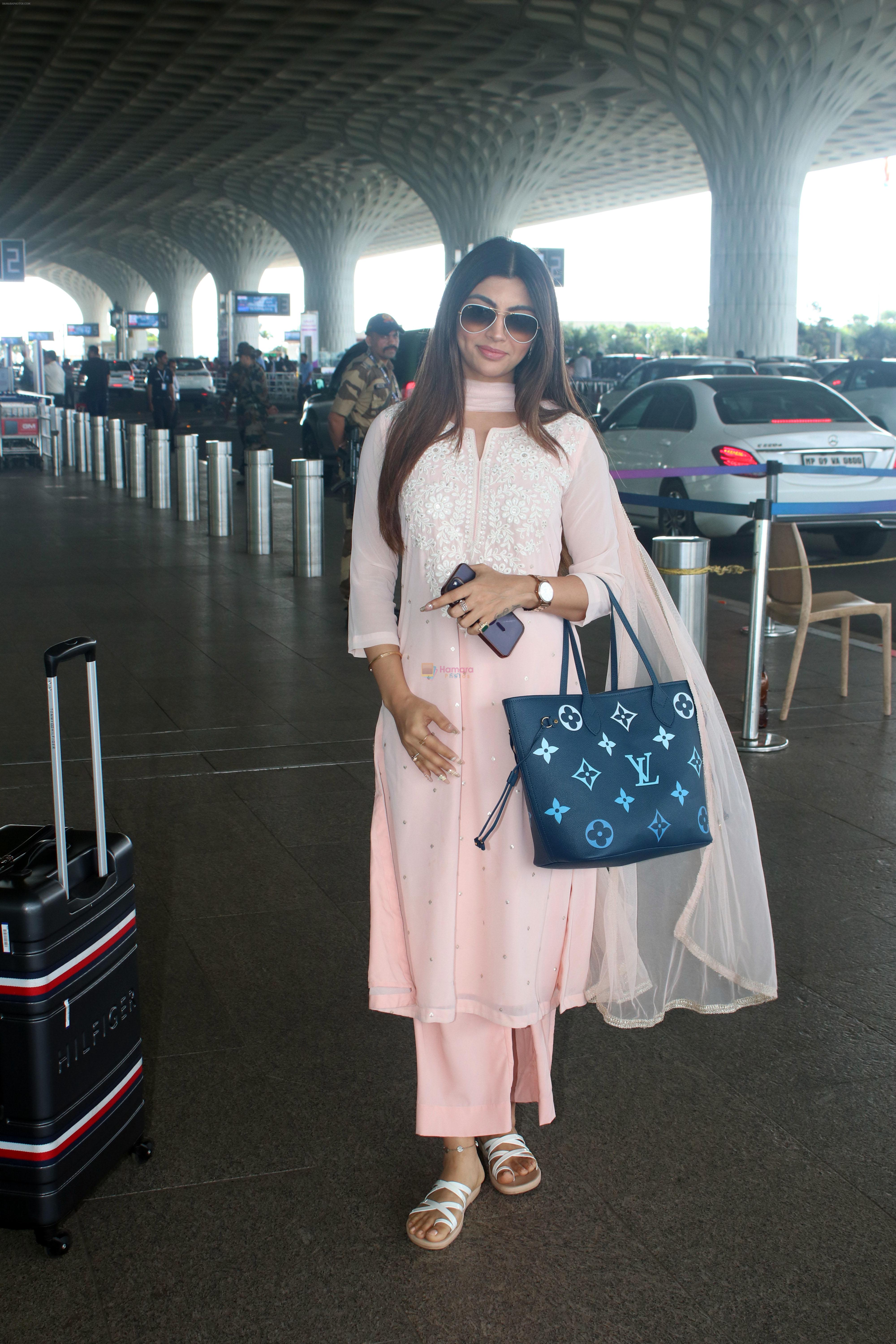 Akanksha Puri Spotted At Airport Departure on 29th August 2023