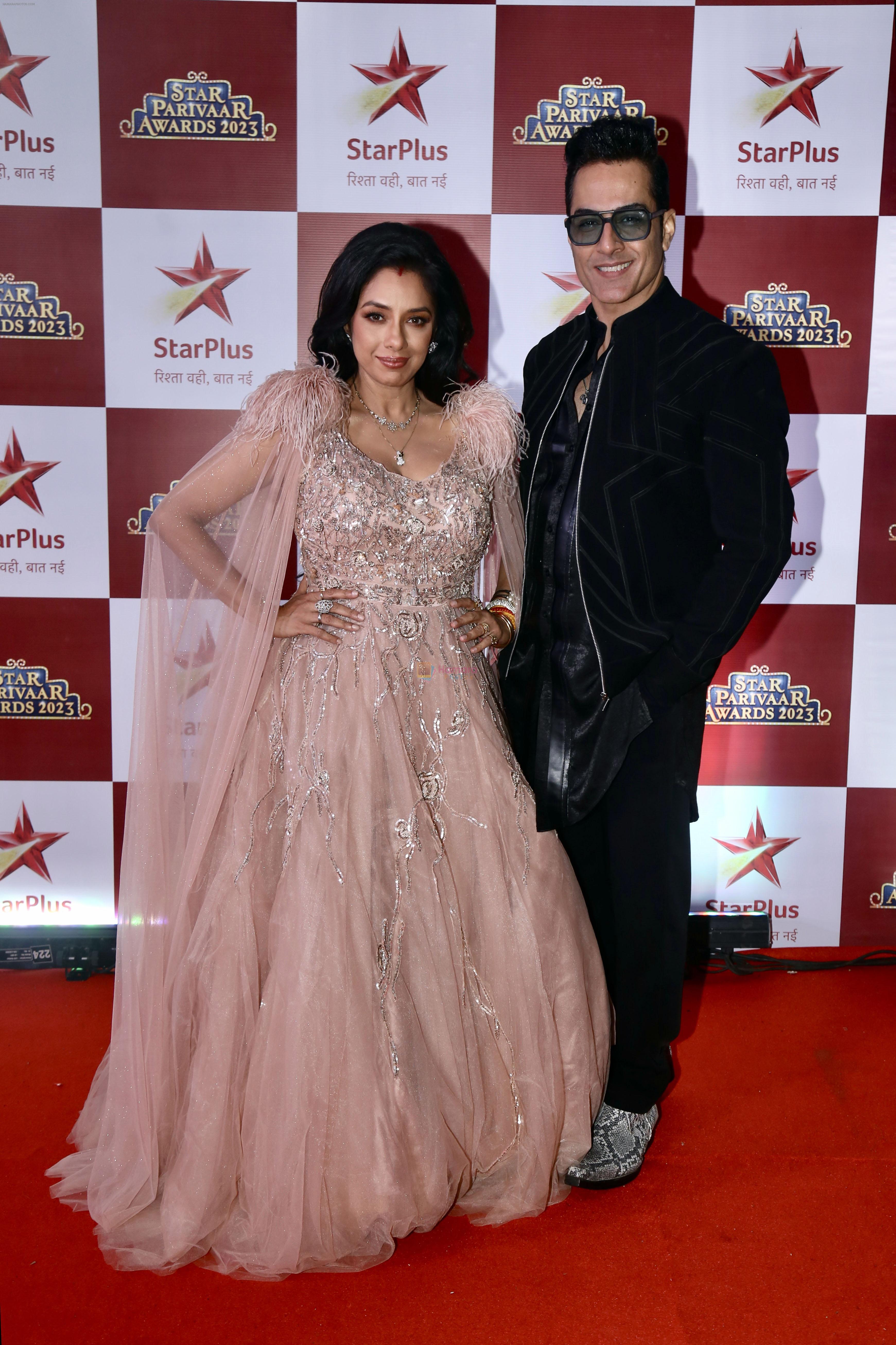 Rupali Ganguly, Sudhanshu Pandey at the Star Parivaar Awards 2023 on 8th Sept 2023