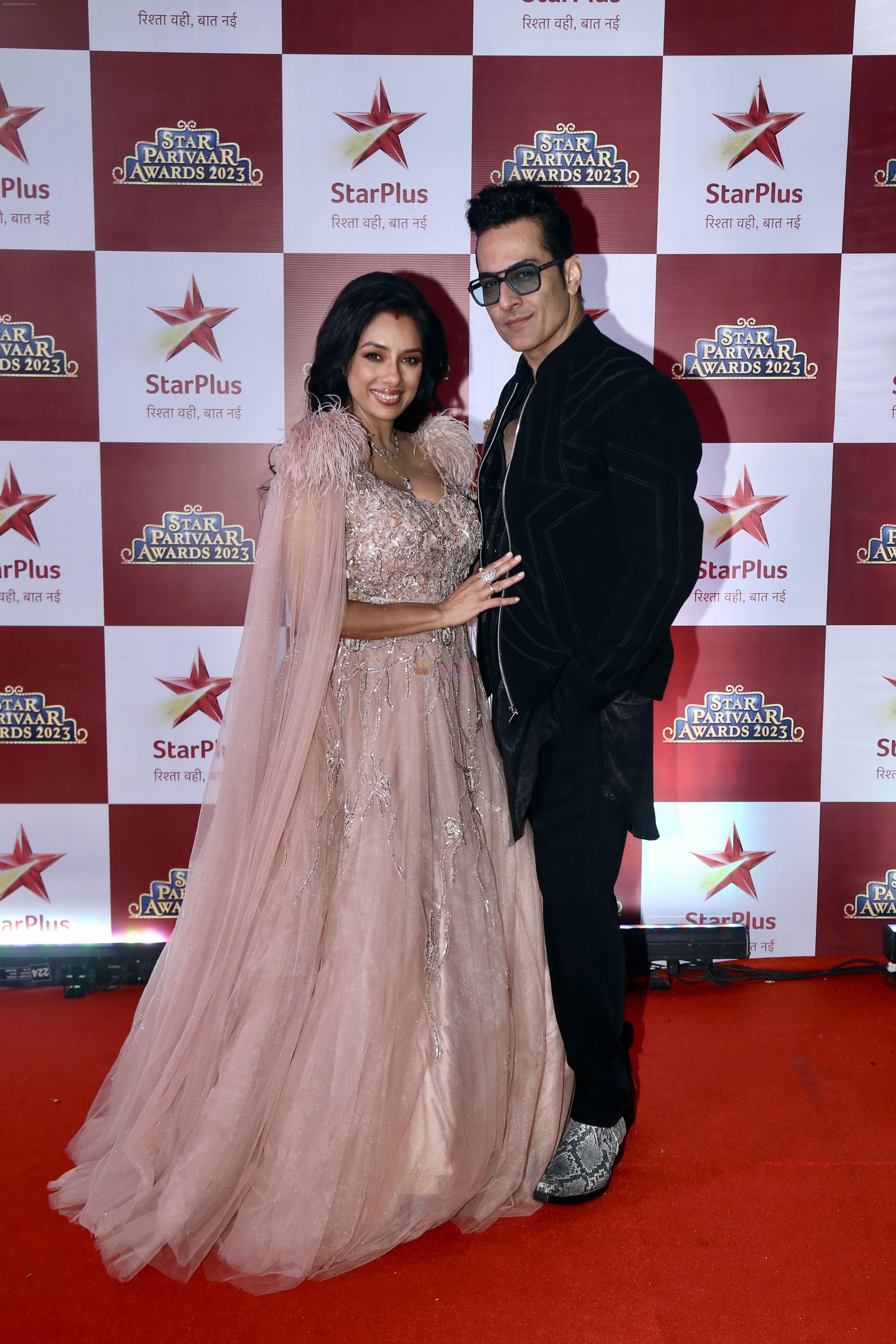 Rupali Ganguly, Sudhanshu Pandey at the Star Parivaar Awards 2023 on 8th Sept 2023