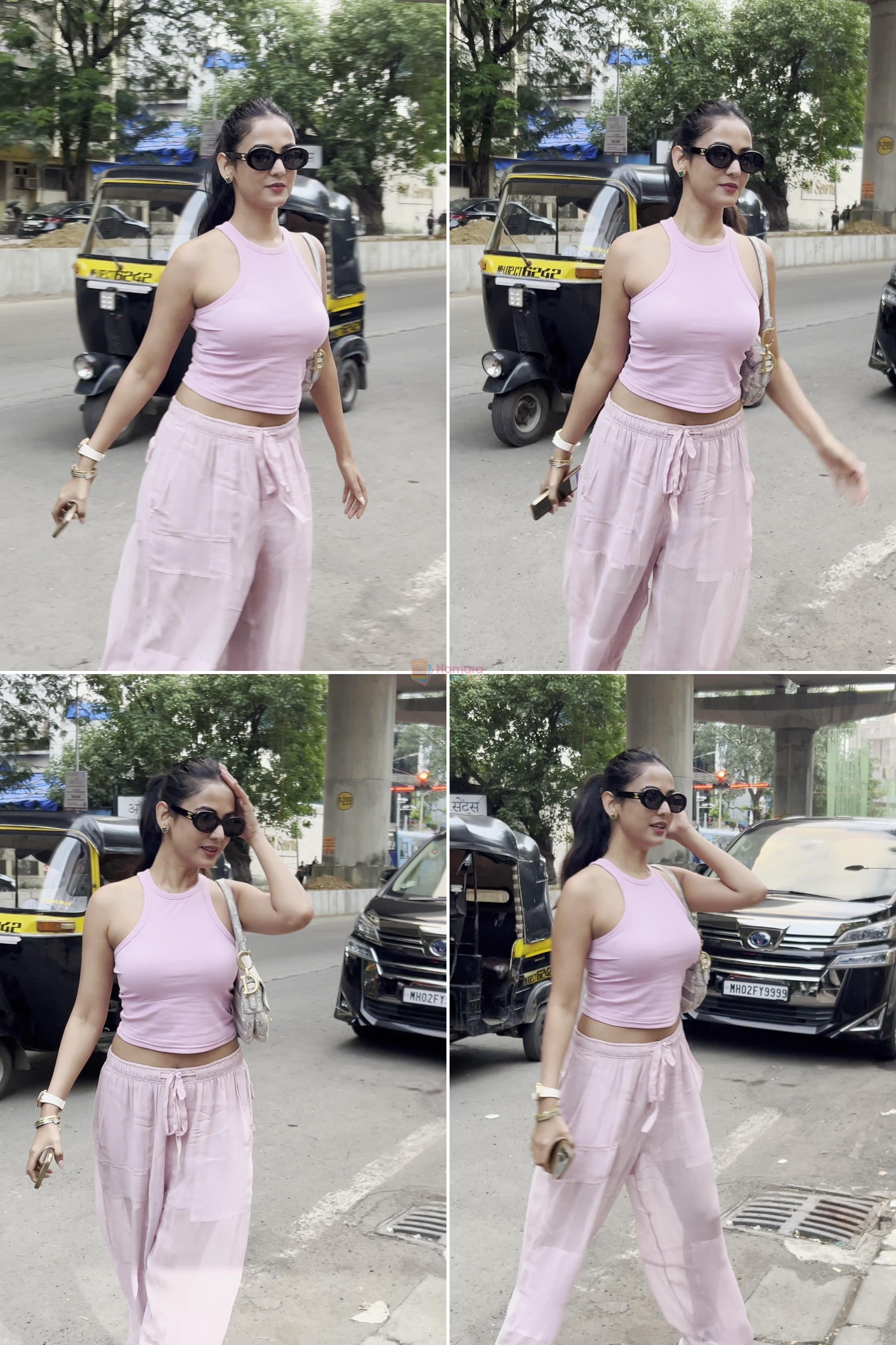 Sonal Chauhan Spotted At Bandra on 11th Sept 2023
