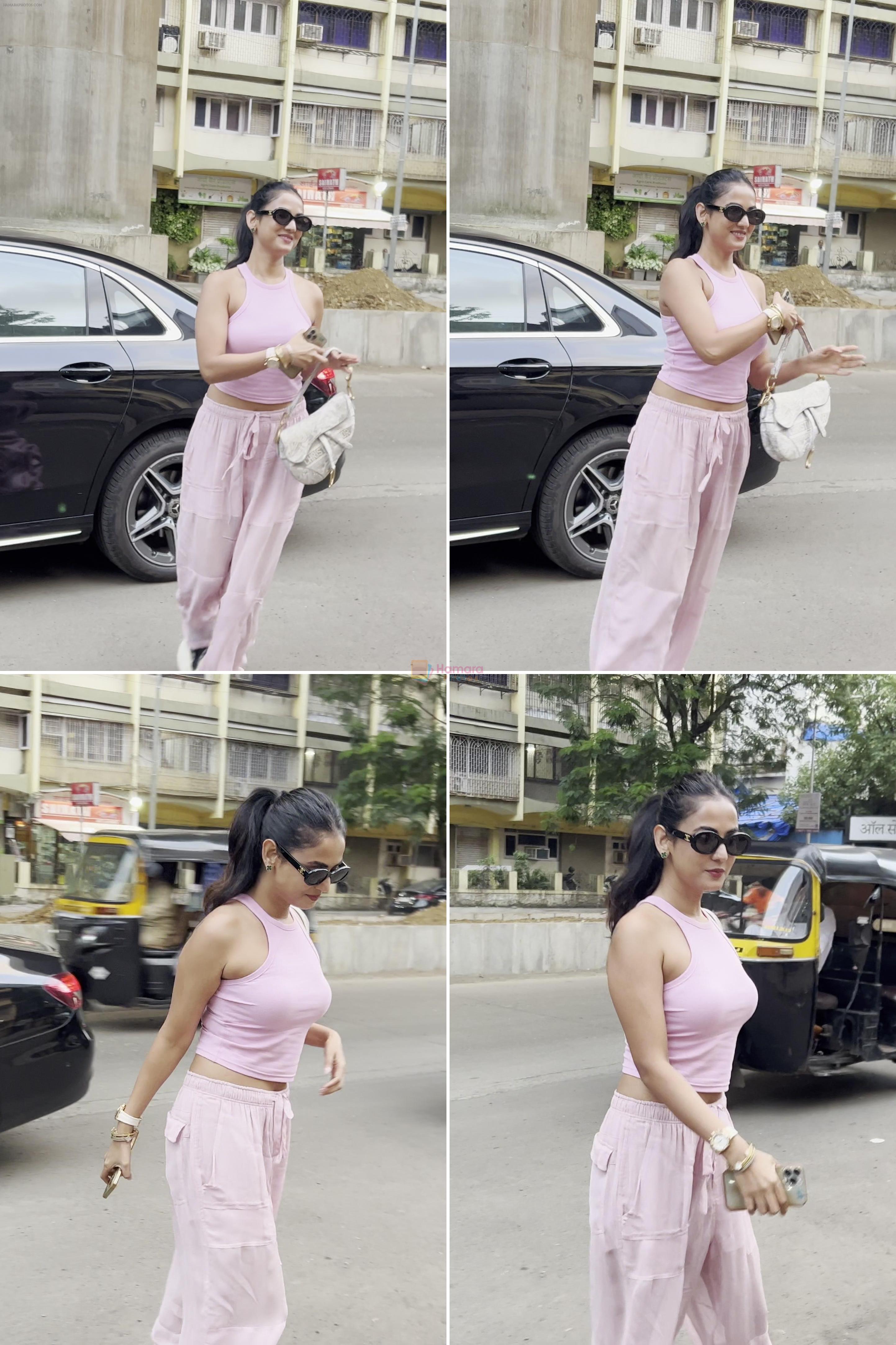 Sonal Chauhan Spotted At Bandra on 11th Sept 2023