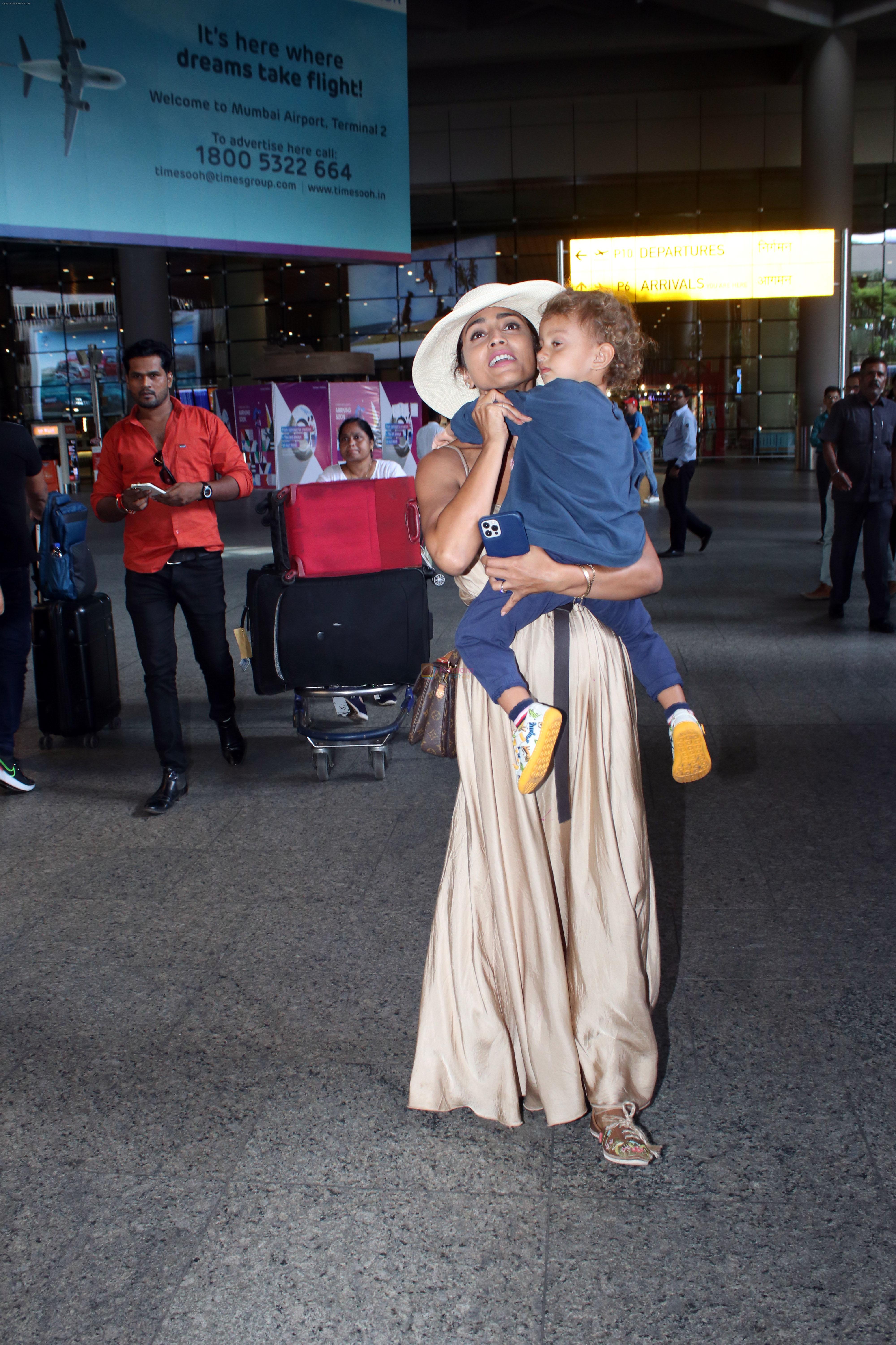 Shriya Saran Spotted At Airport Arrival on 13th Sept 2023
