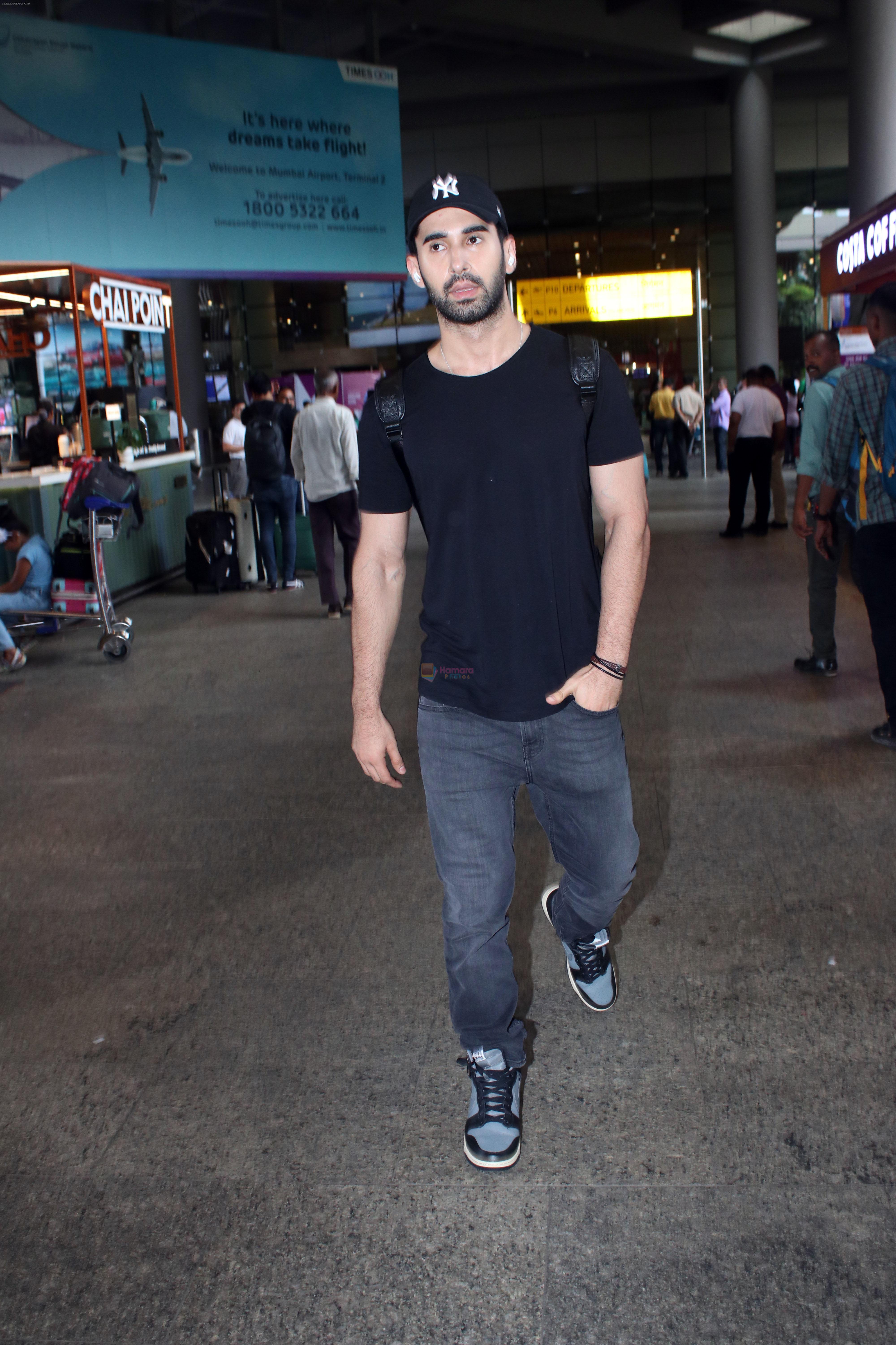 Laksh Lalwani Spotted At Airport on 15th Sept 2023