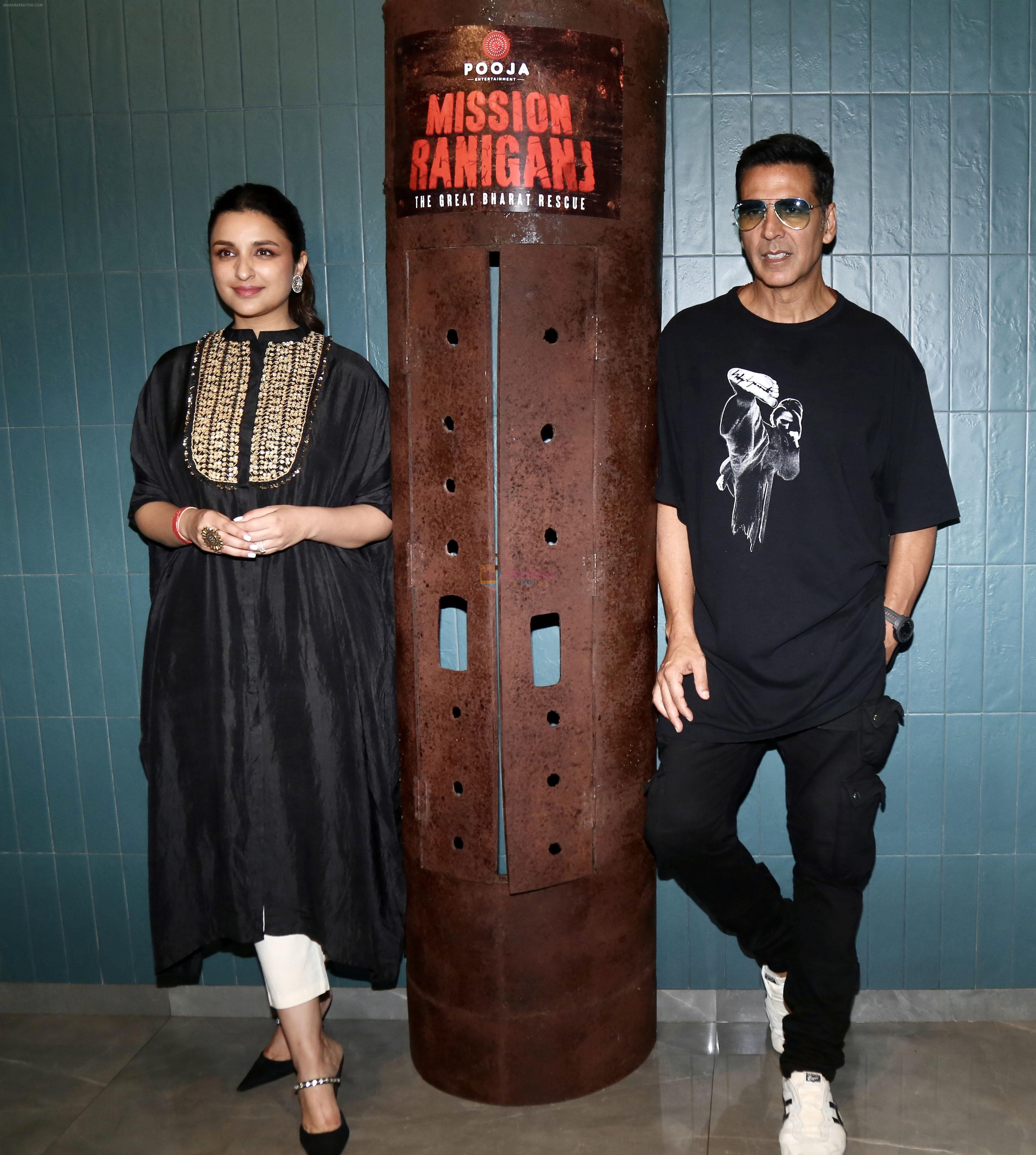 Akshay Kumar, Parineeti Chopra posing for Mission Raniganj film promo at Pooja Entertainment Office on 14th Sept 2023