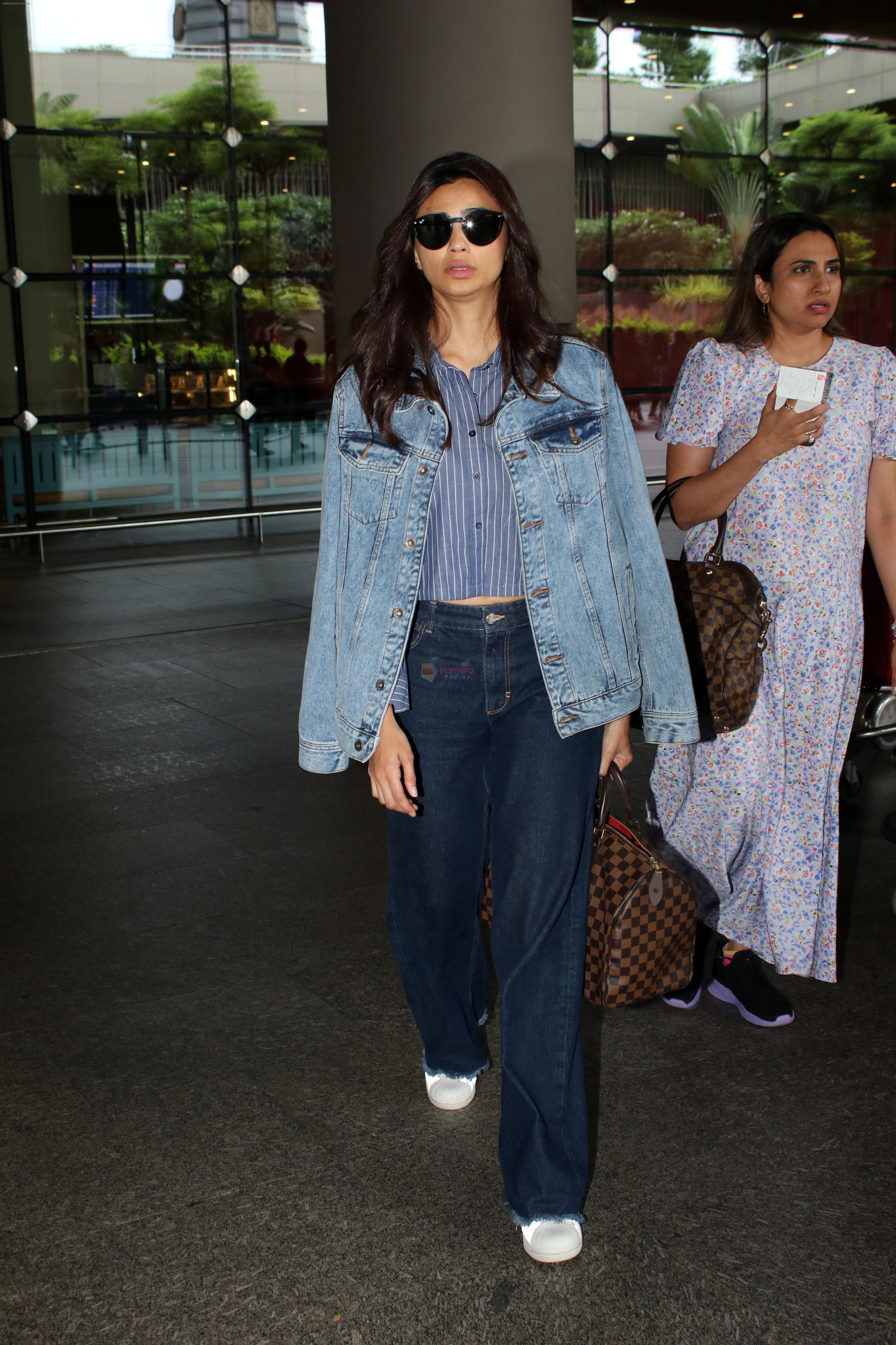 Daisy Shah Spotted At Airport Arrival on 19th Sept 2023