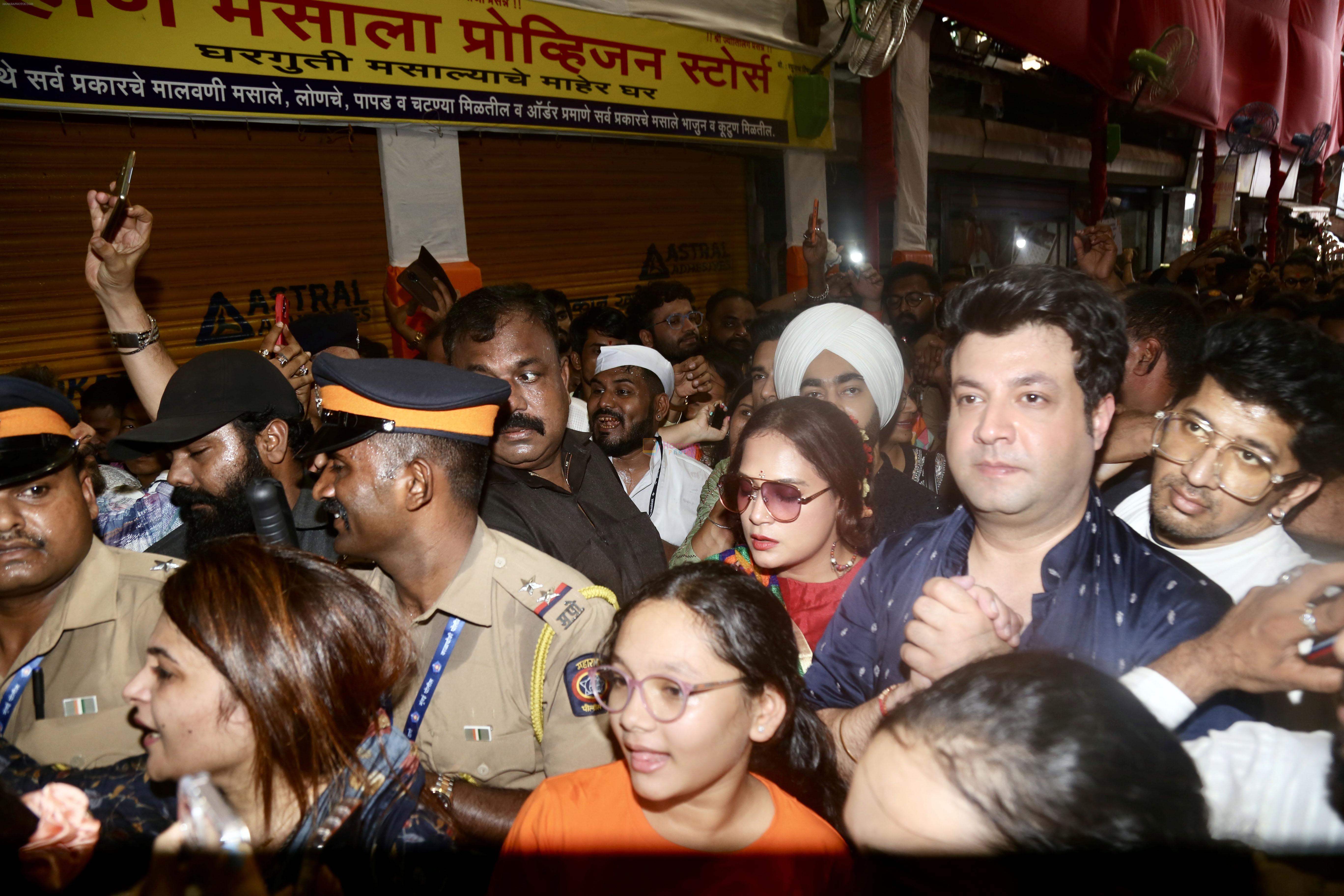 Richa Chadha, Varun Sharma at Lalbaugcha Raja Temple on 19th Sept 2023