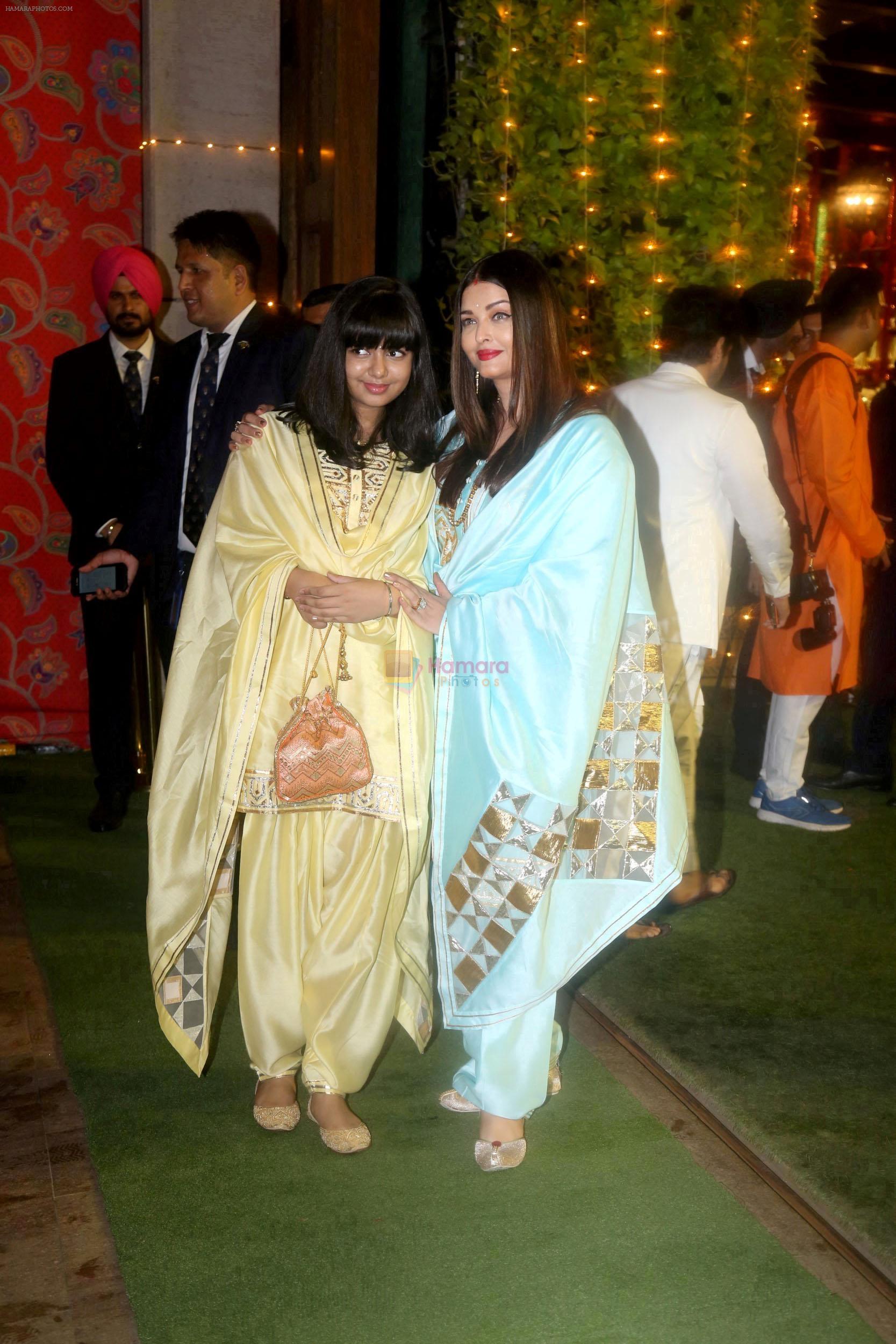 Aaradhya Rai Bachchan, Aishwarya Rai Bachchan at Ambani House Antilia for Ganpati Darshan on 19th Sept 2023