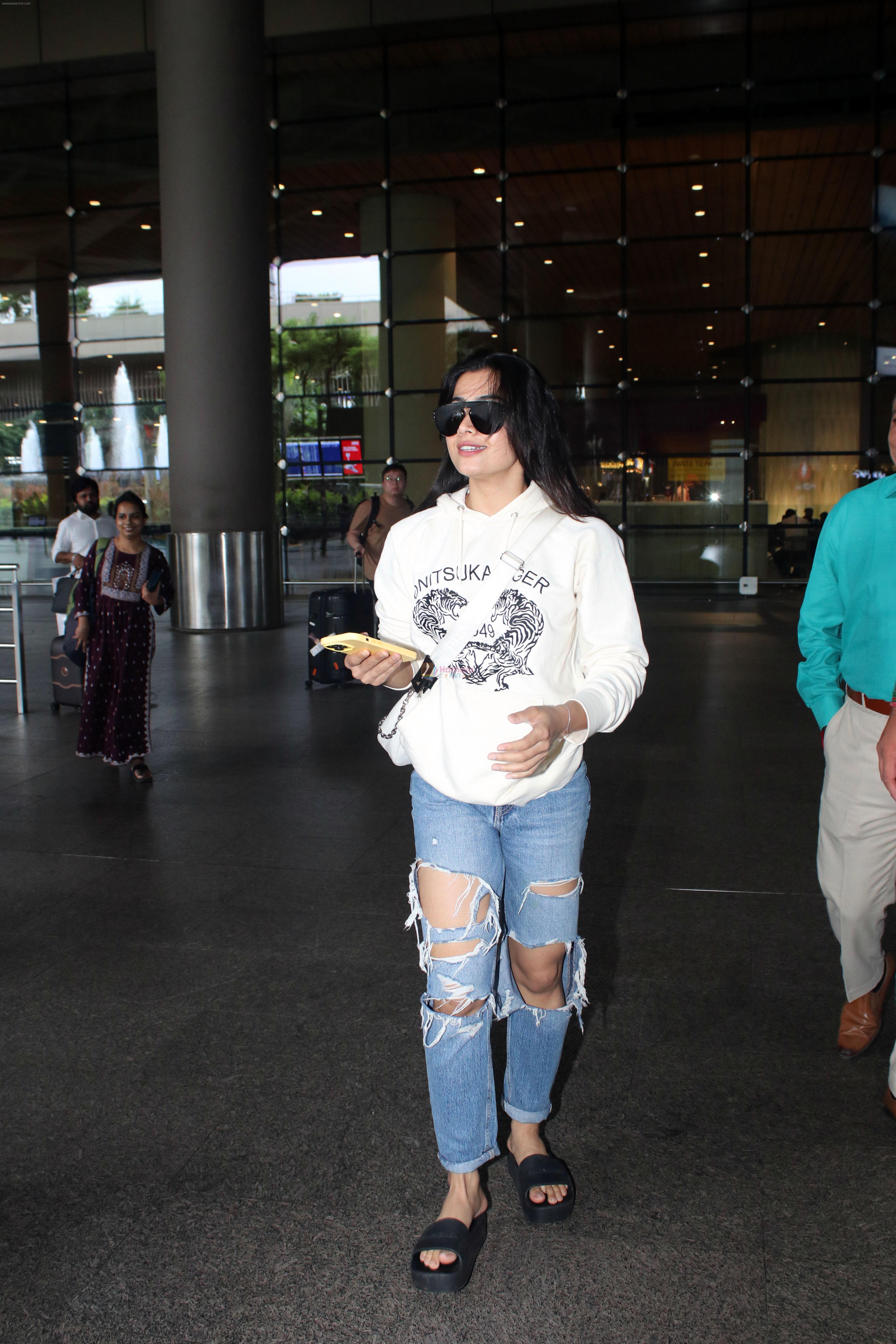 Rashmika Mandanna Spotted At Airport Arrival on 21st Sept 2023