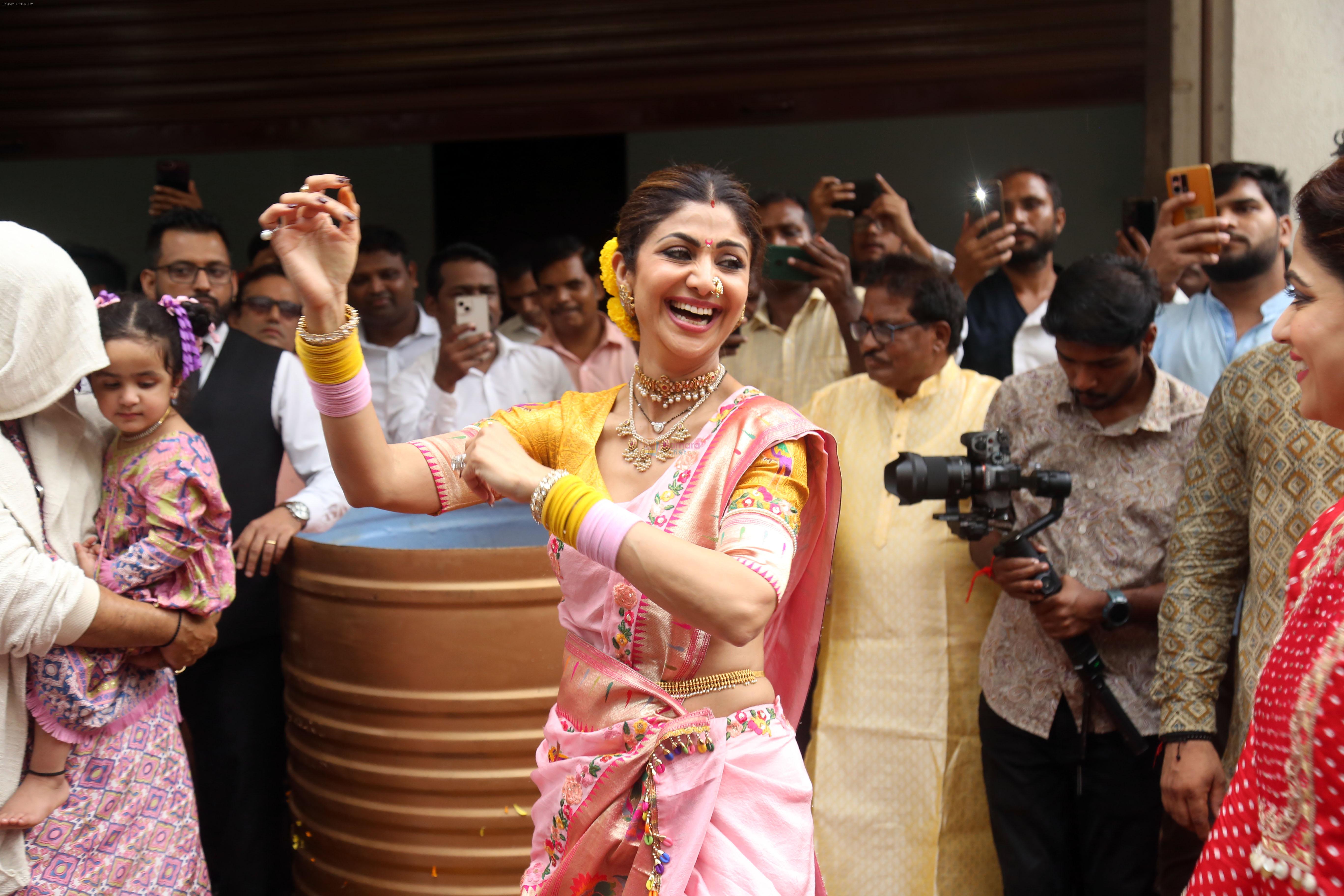 Shilpa Shetty at Ganpati Visarjan on 20th Sept 2023