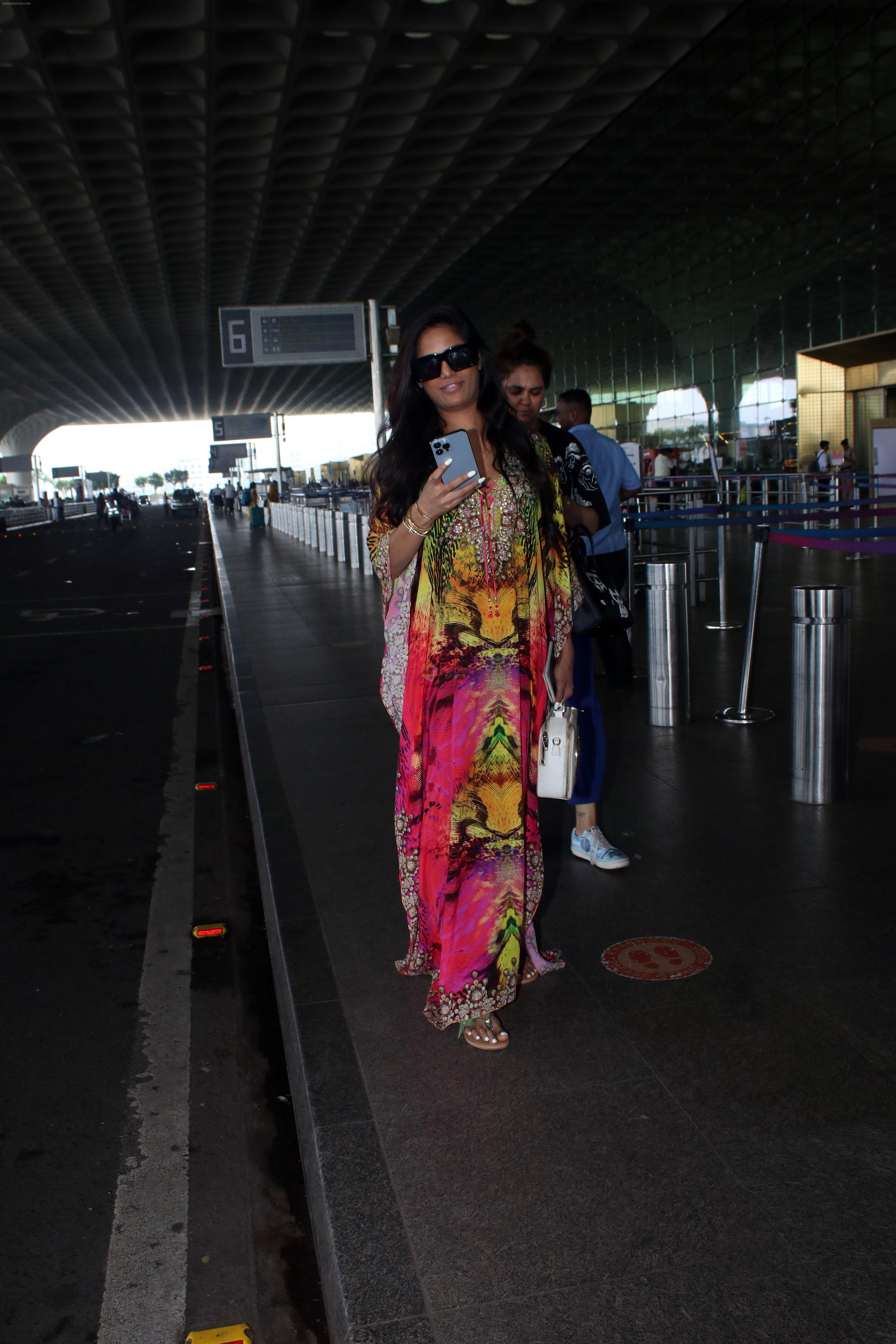 Poonam Pandey Spotted At Airport Departure on 27th Sept 2023
