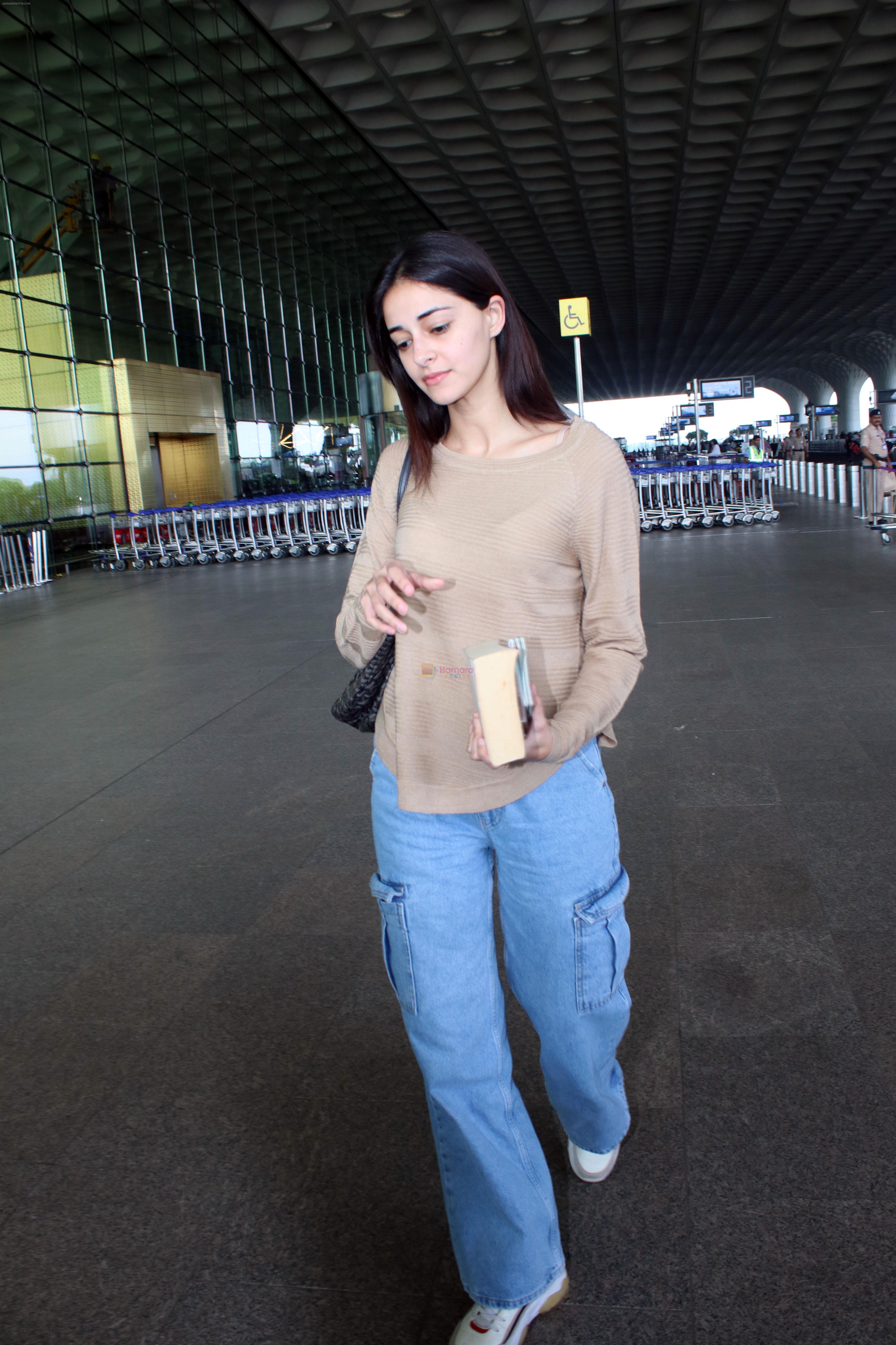 Ananya Panday Spotted At Airport Departure on 4th Oct 2023