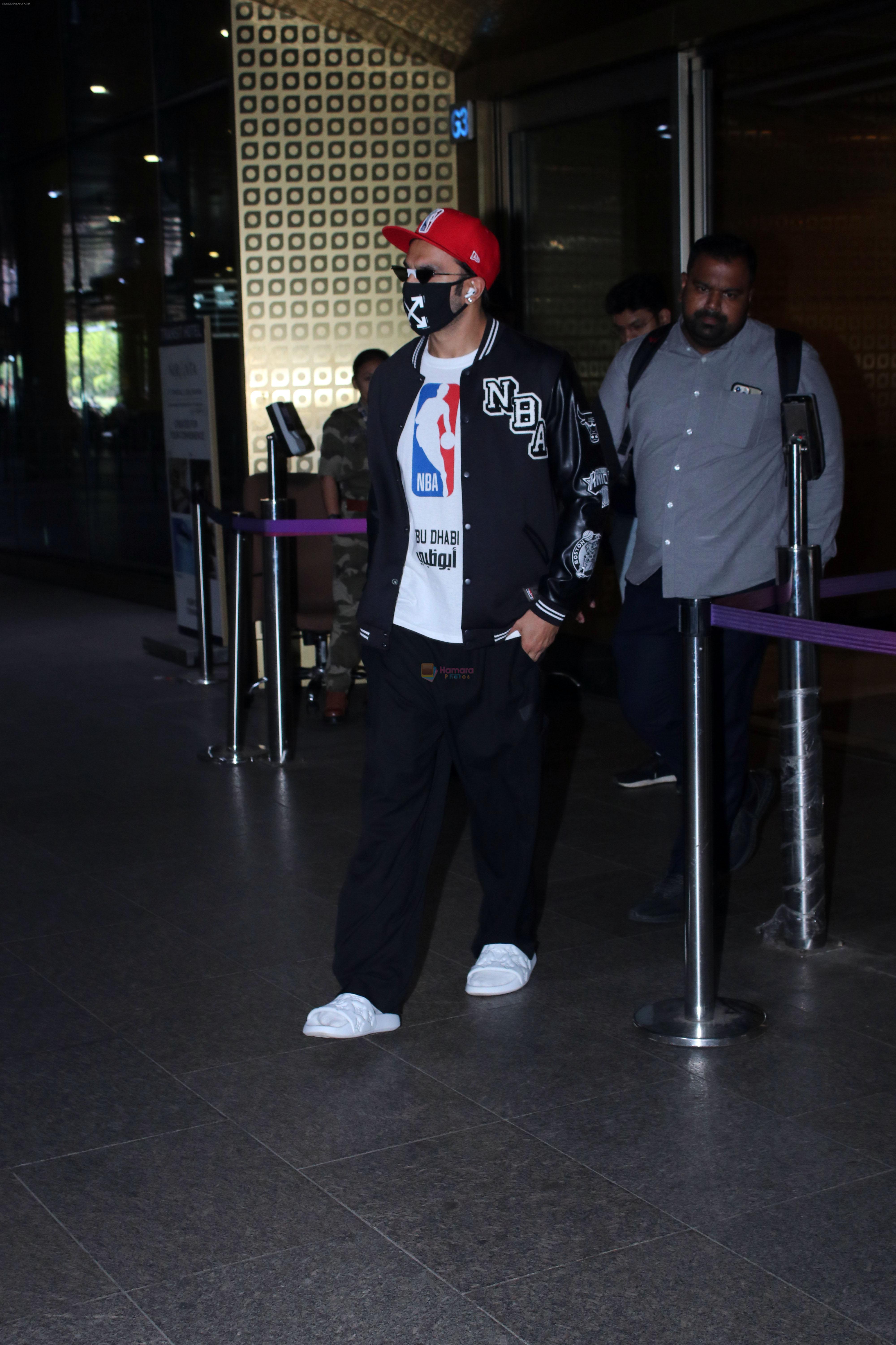 Ranveer Singh Spotted At Airport Arrival on 6th Oct 2023